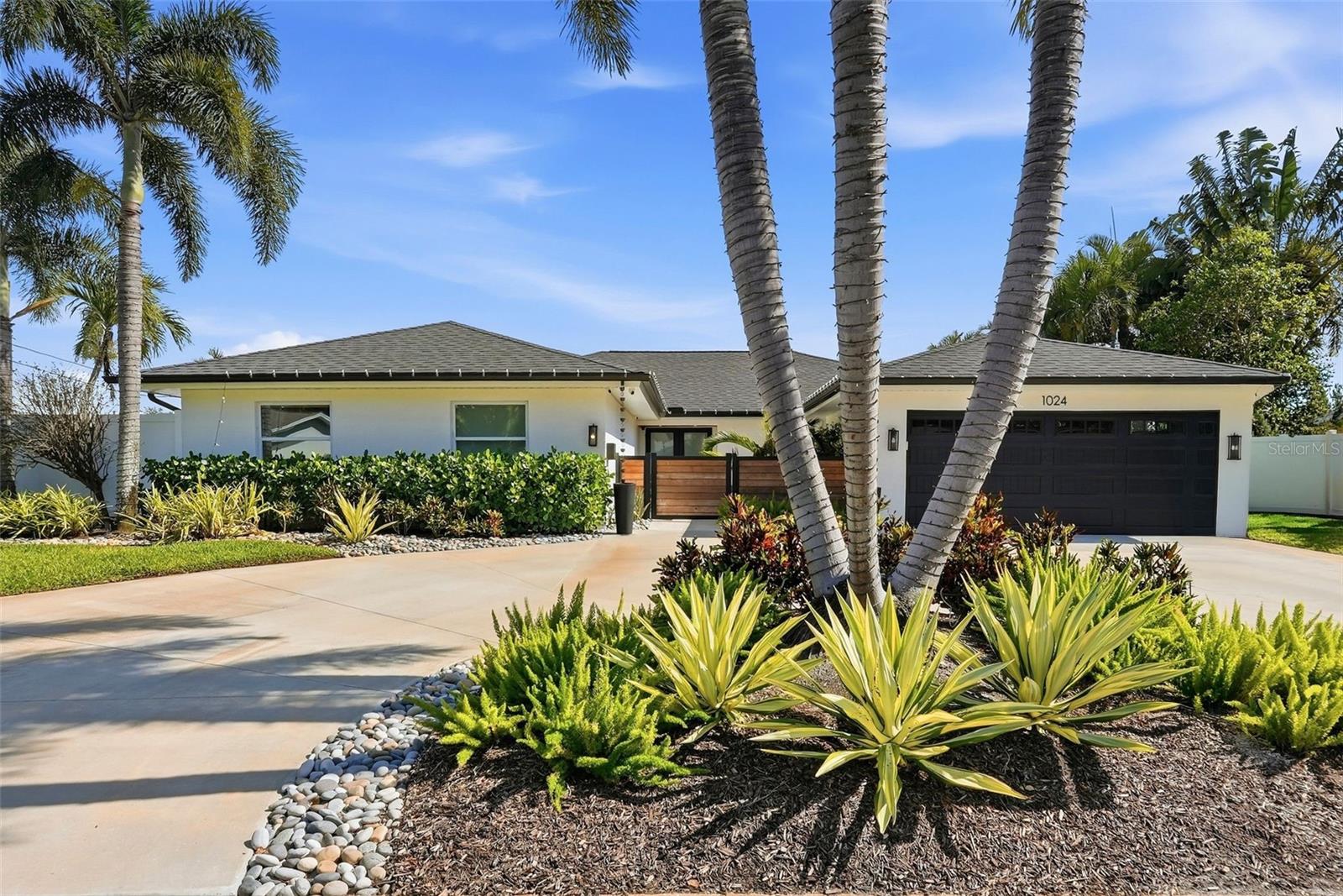 Details for 1024 44th Avenue Ne, ST PETERSBURG, FL 33703