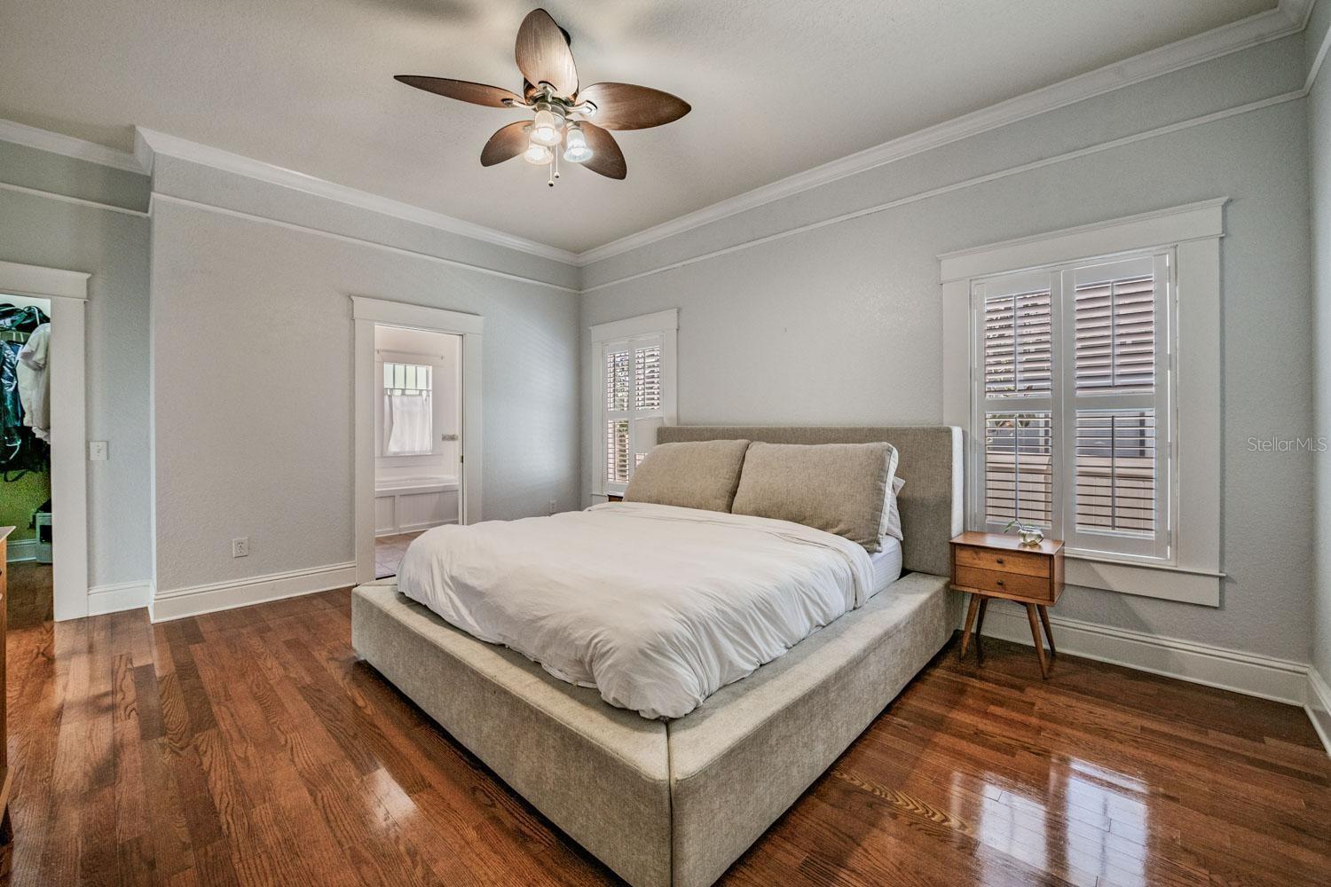 Image 17 of 42 For 5804 9th Street
