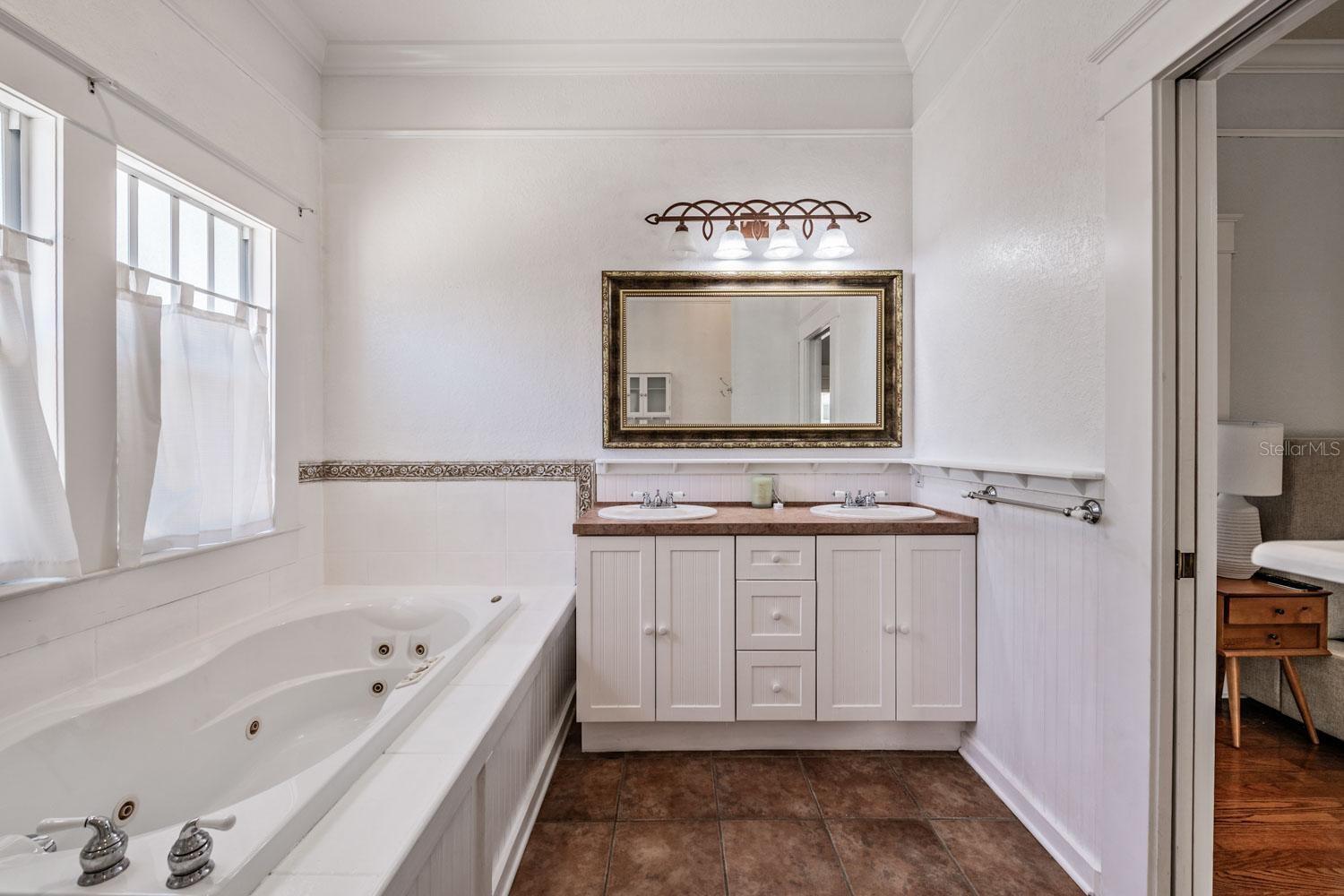 Image 21 of 42 For 5804 9th Street