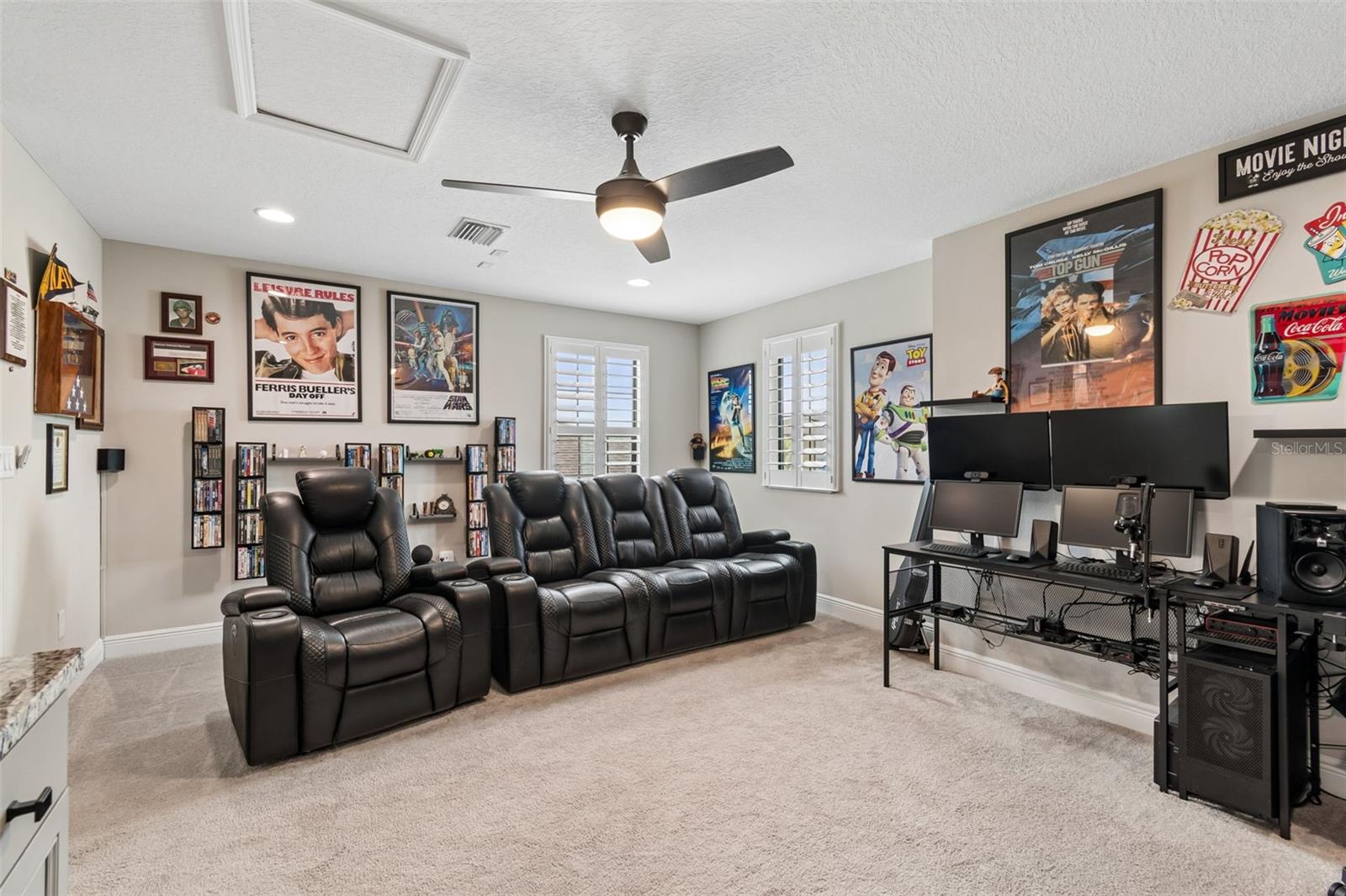 Listing photo id 25 for 14622 Red Castle Avenue