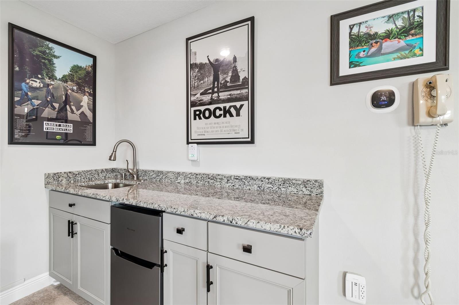 Listing photo id 27 for 14622 Red Castle Avenue