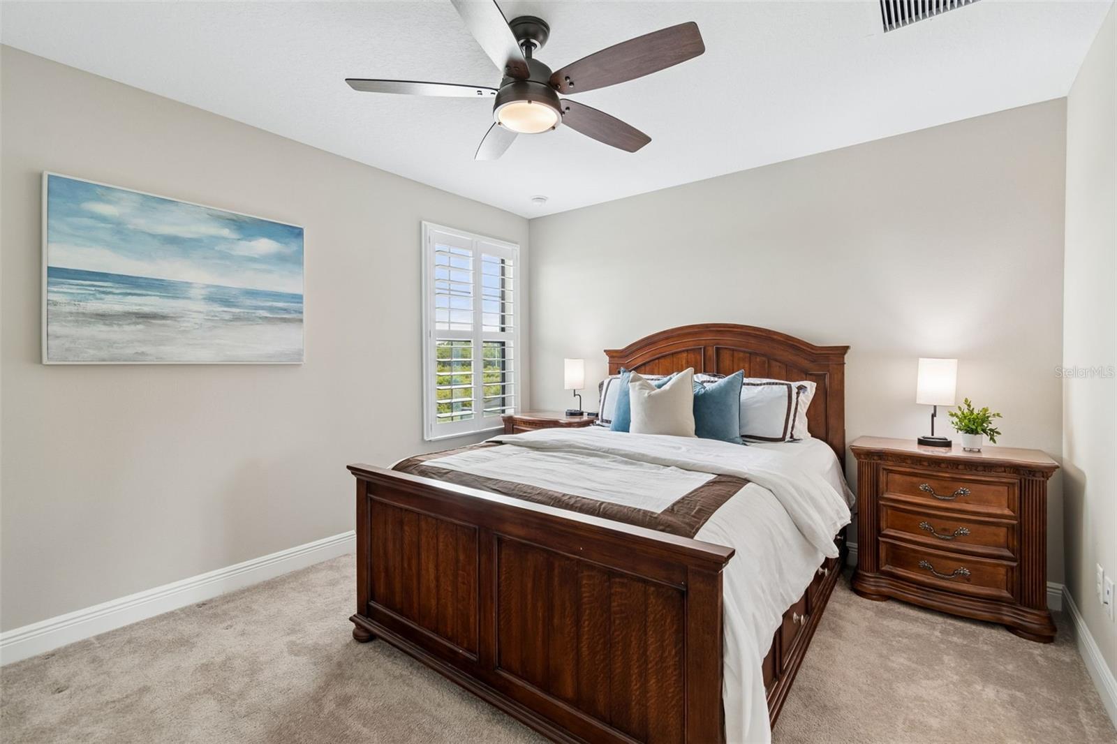 Listing photo id 28 for 14622 Red Castle Avenue