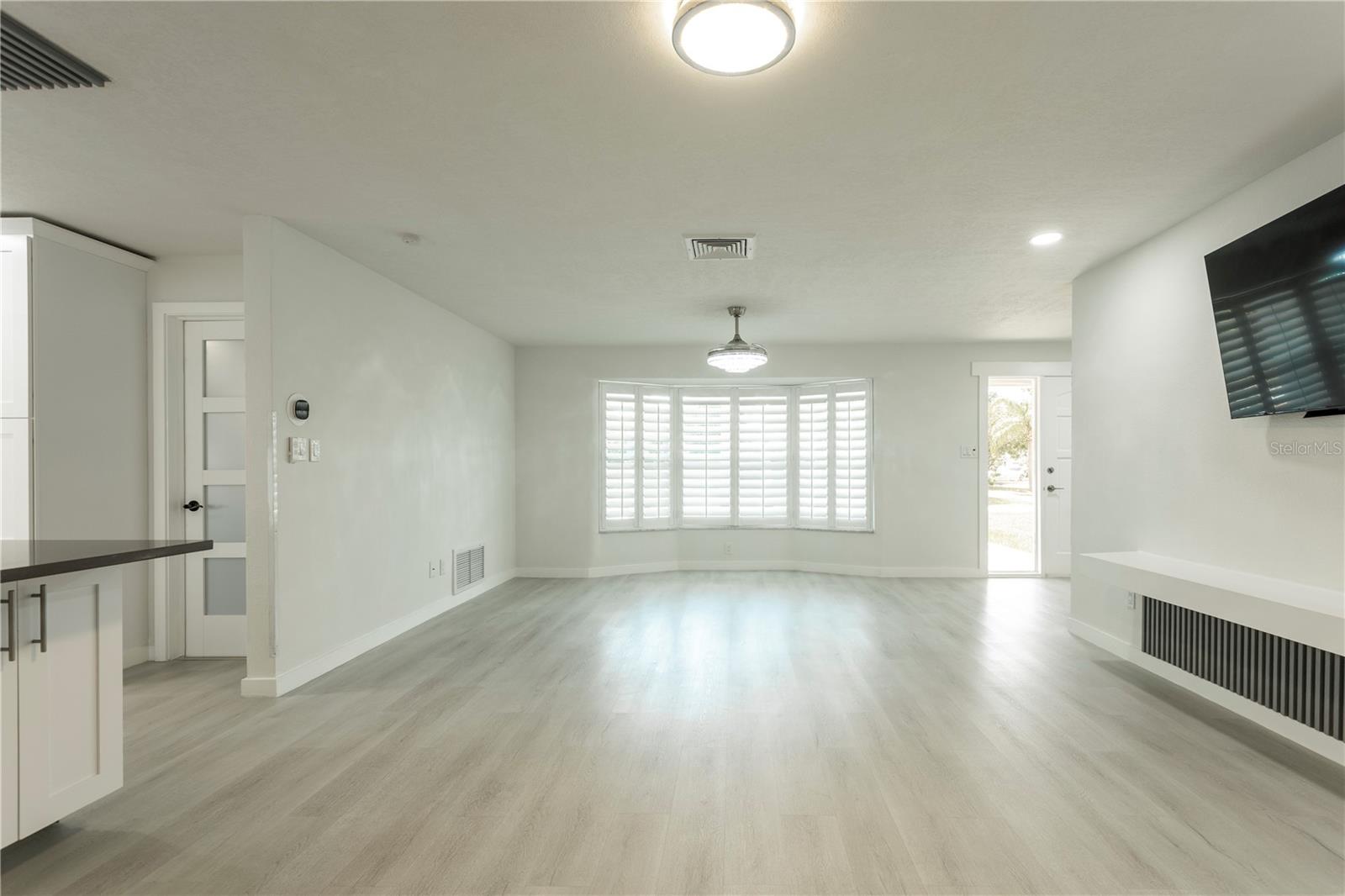 Image 12 of 37 For 2451 Rutland Lane