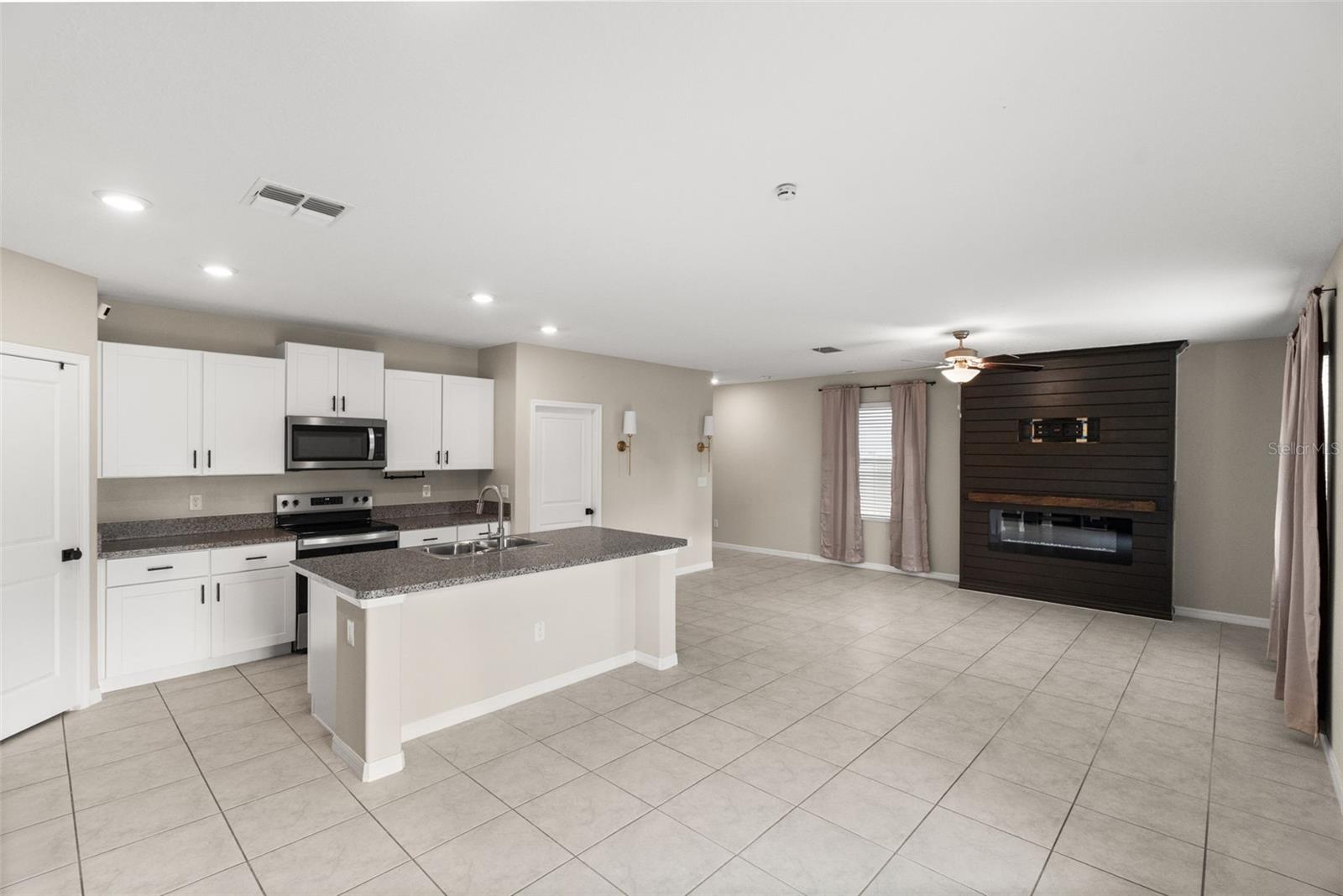Image 11 of 38 For 4529 Eternal Prince Drive
