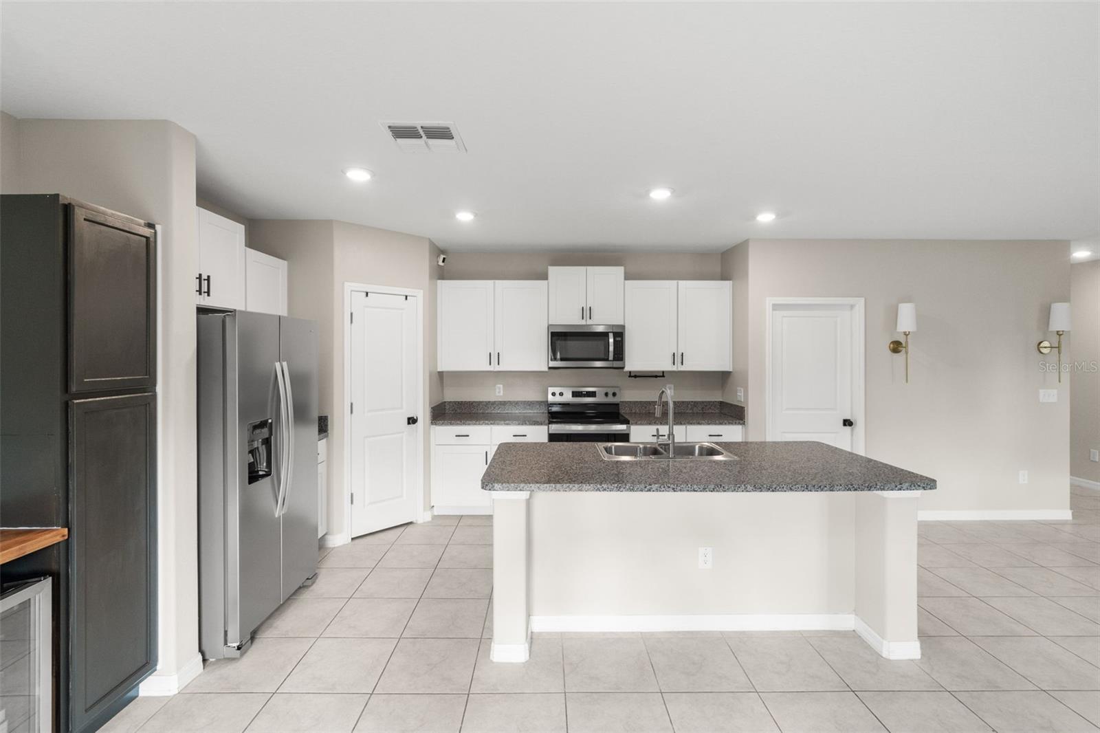 Image 15 of 38 For 4529 Eternal Prince Drive