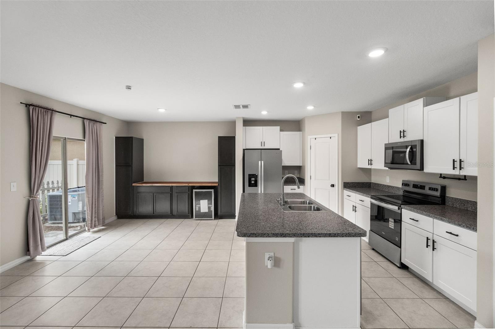 Image 17 of 38 For 4529 Eternal Prince Drive
