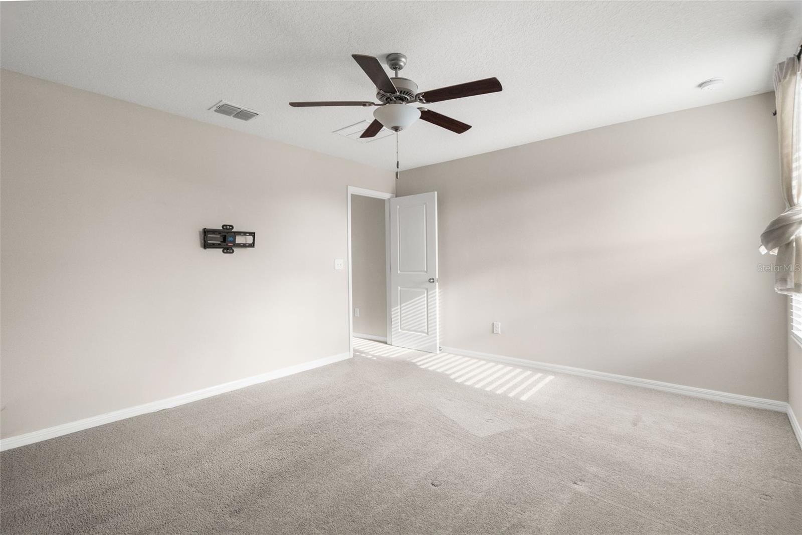 Image 24 of 38 For 4529 Eternal Prince Drive
