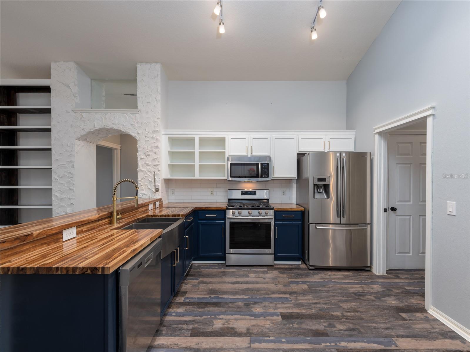 Image 20 of 32 For 12541 Blazing Star Drive
