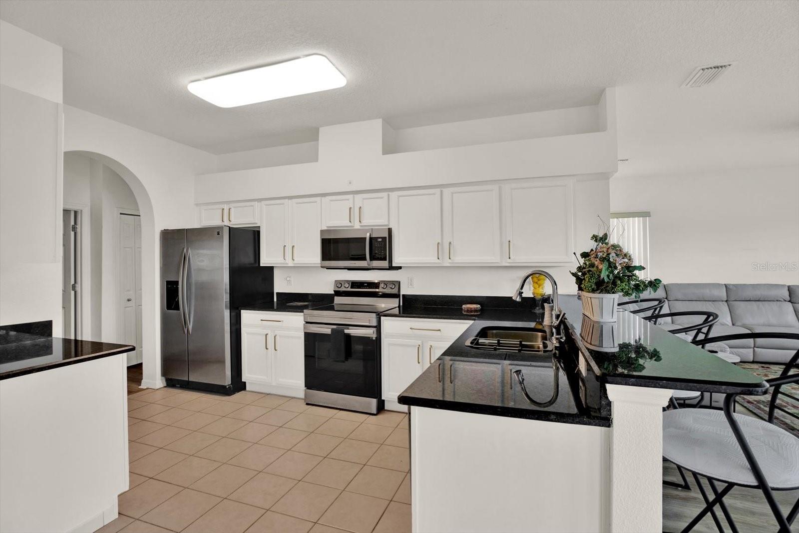 Image 15 of 70 For 18123 Kara Court