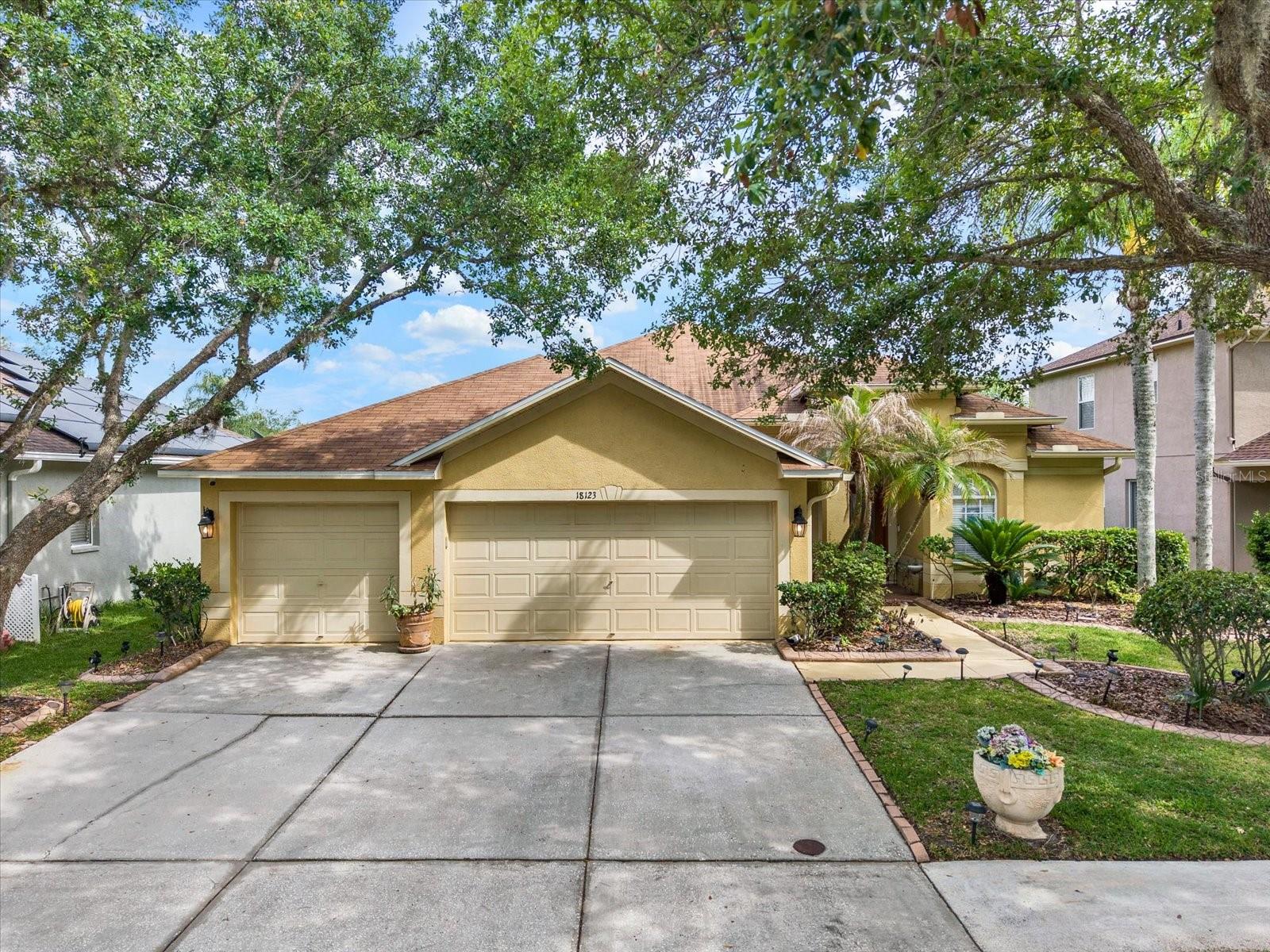 Image 43 of 70 For 18123 Kara Court