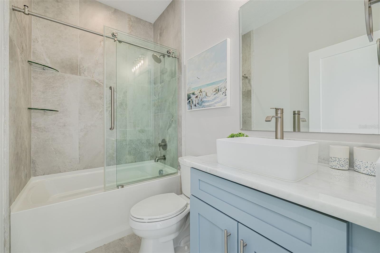 Image 18 of 27 For 946 Highland Avenue 8