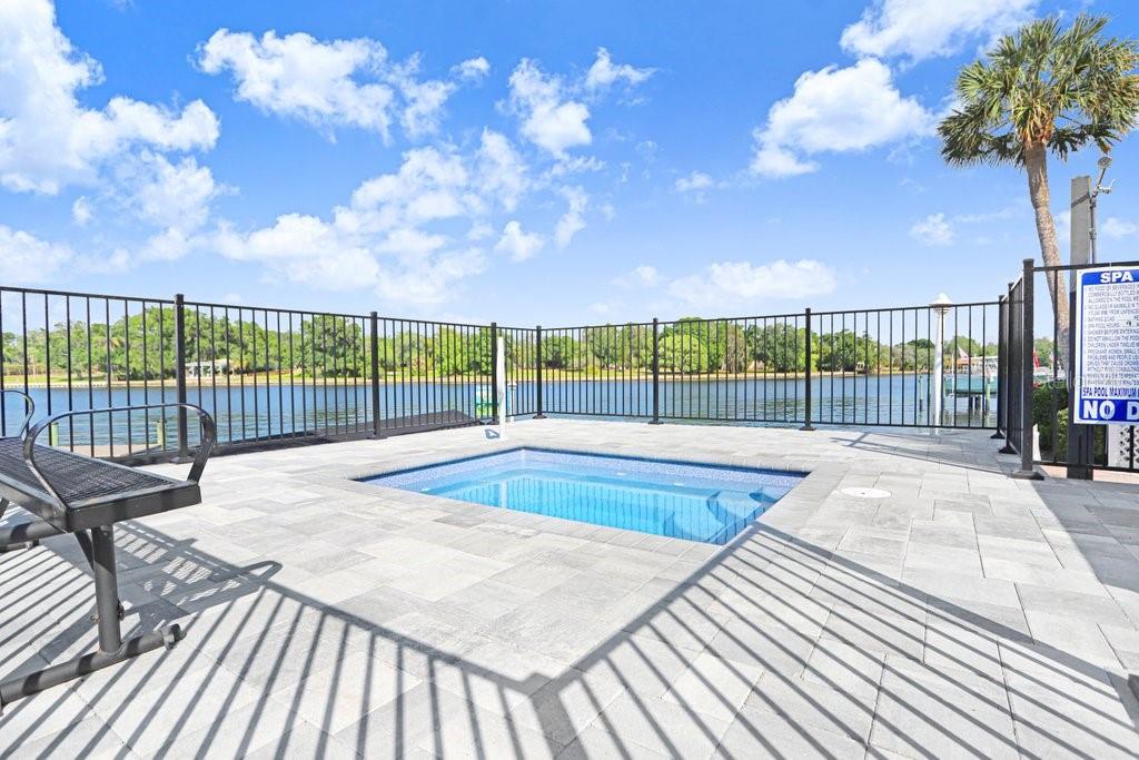 Image 20 of 39 For 2424 Tampa Bay Boulevard M205