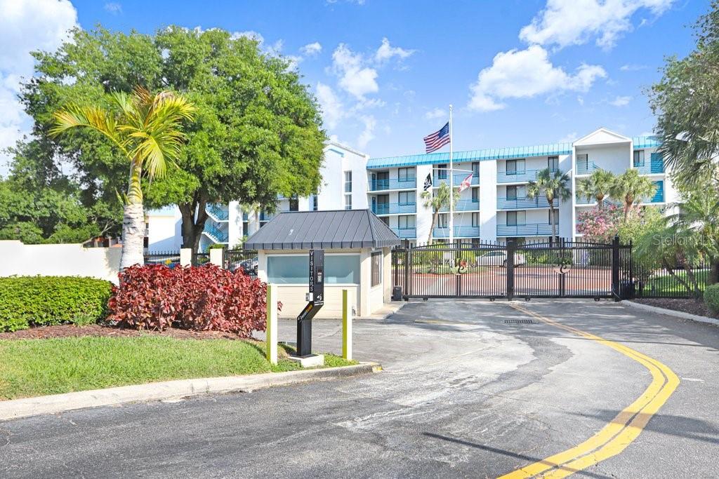 Image 32 of 39 For 2424 Tampa Bay Boulevard M205
