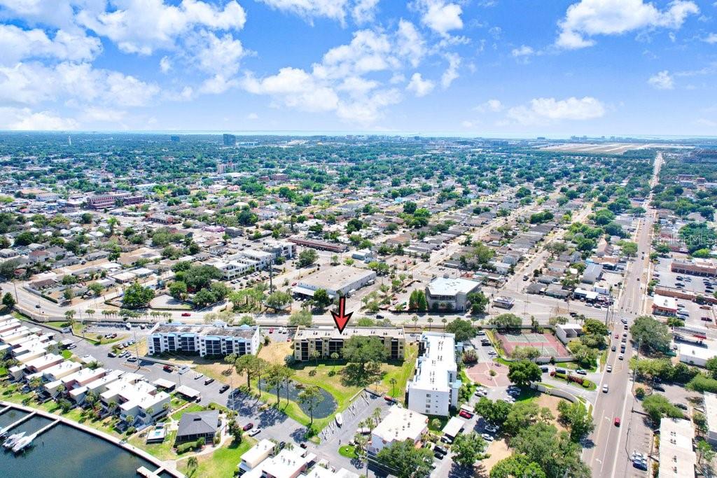 Image 37 of 39 For 2424 Tampa Bay Boulevard M205