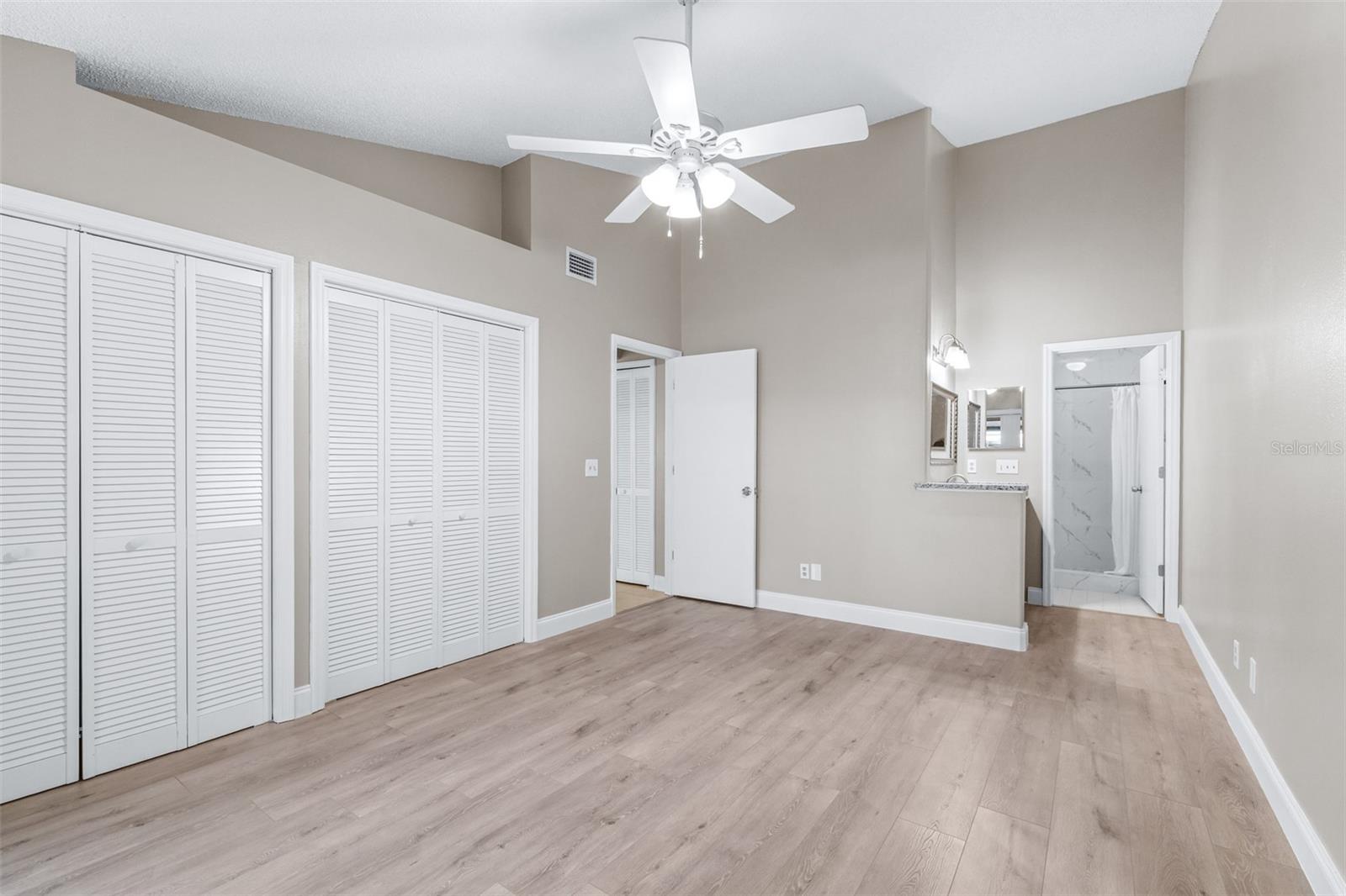 Image 21 of 47 For 5100 Burchette Road 2505