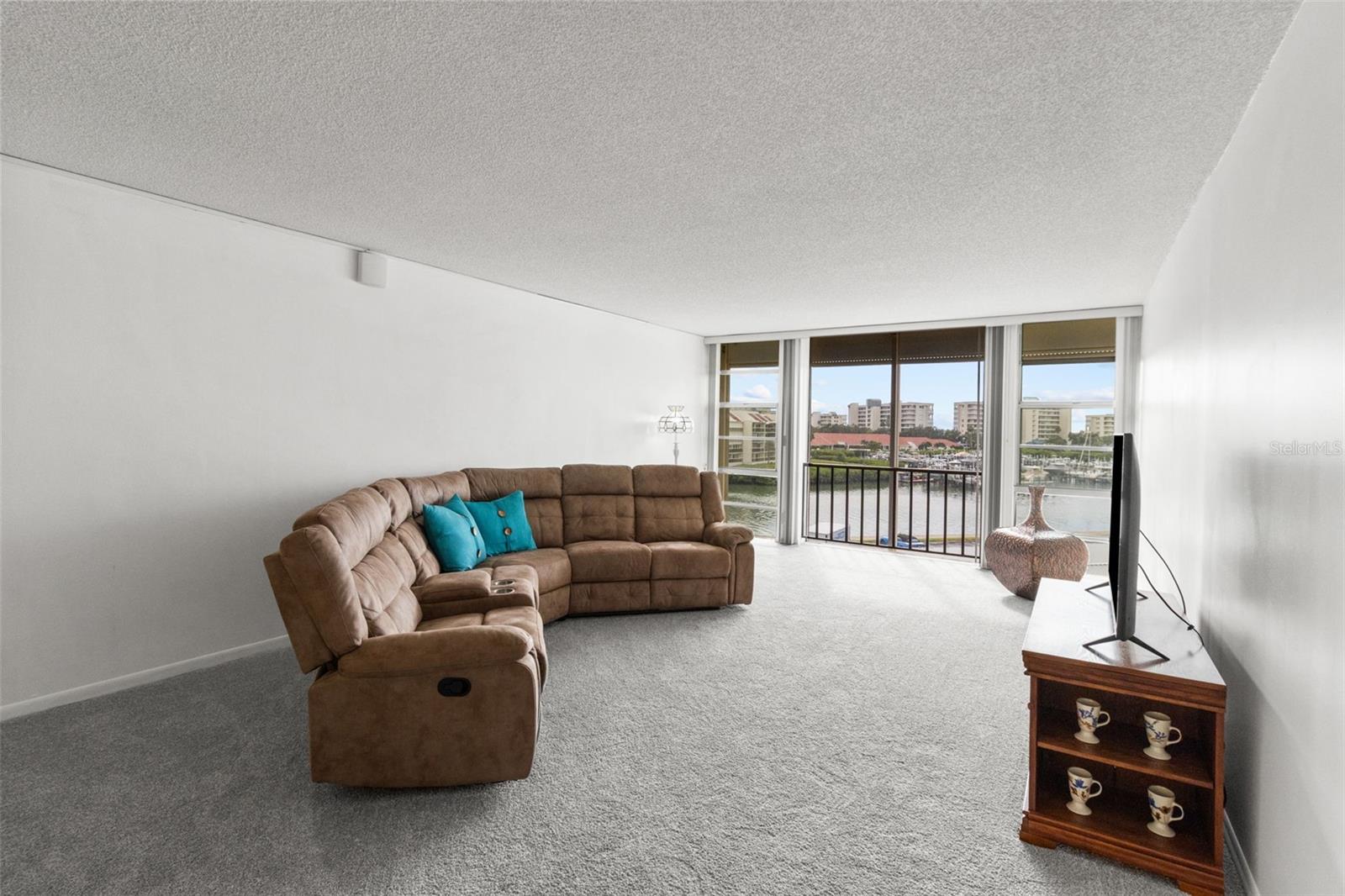 Image 17 of 44 For 7400 Sun Island Drive S 412