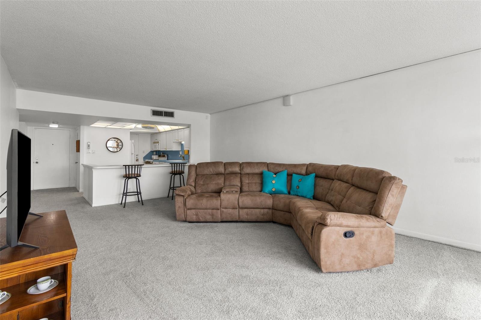Image 19 of 44 For 7400 Sun Island Drive S 412