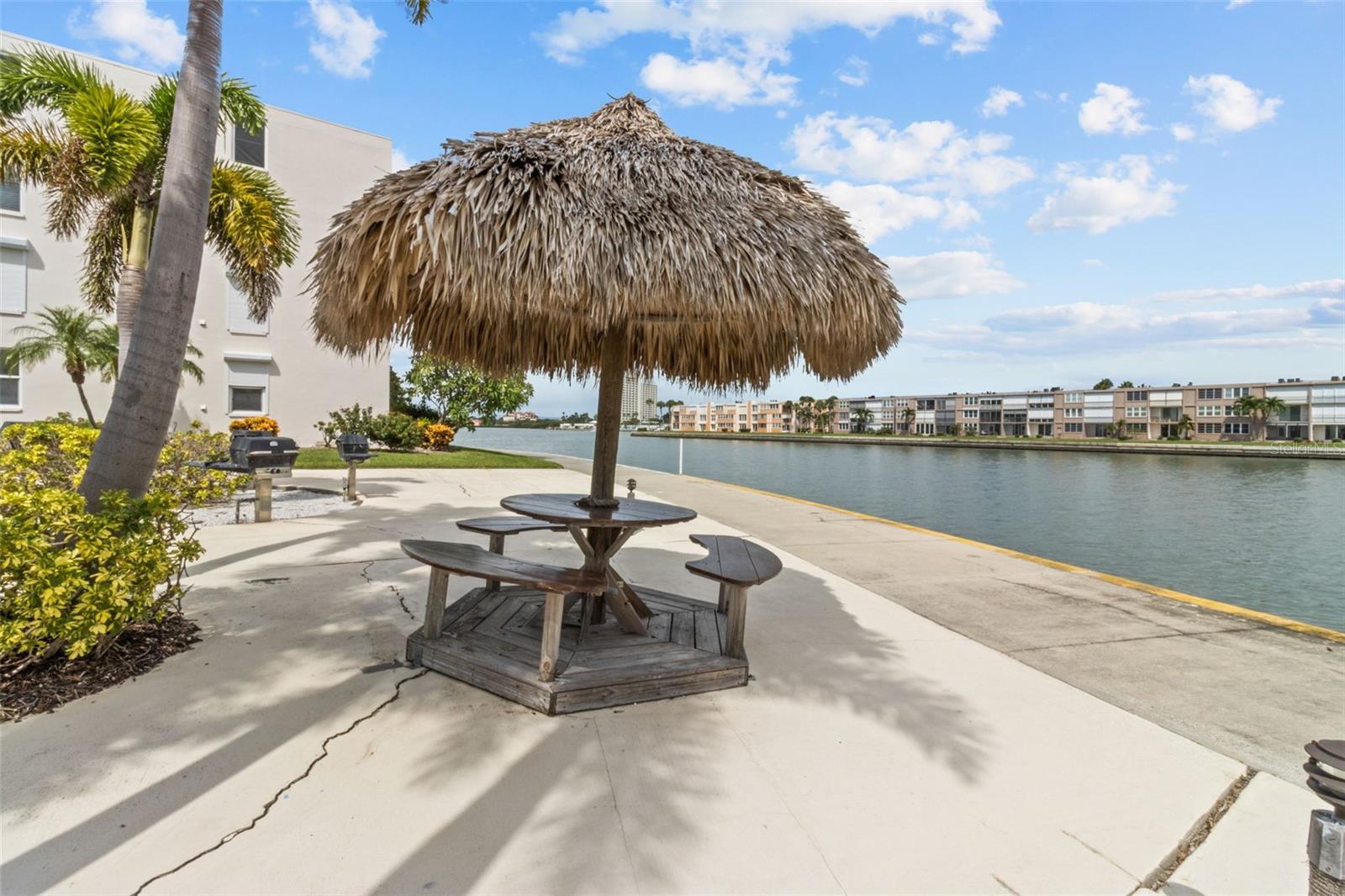 Image 40 of 44 For 7400 Sun Island Drive S 412