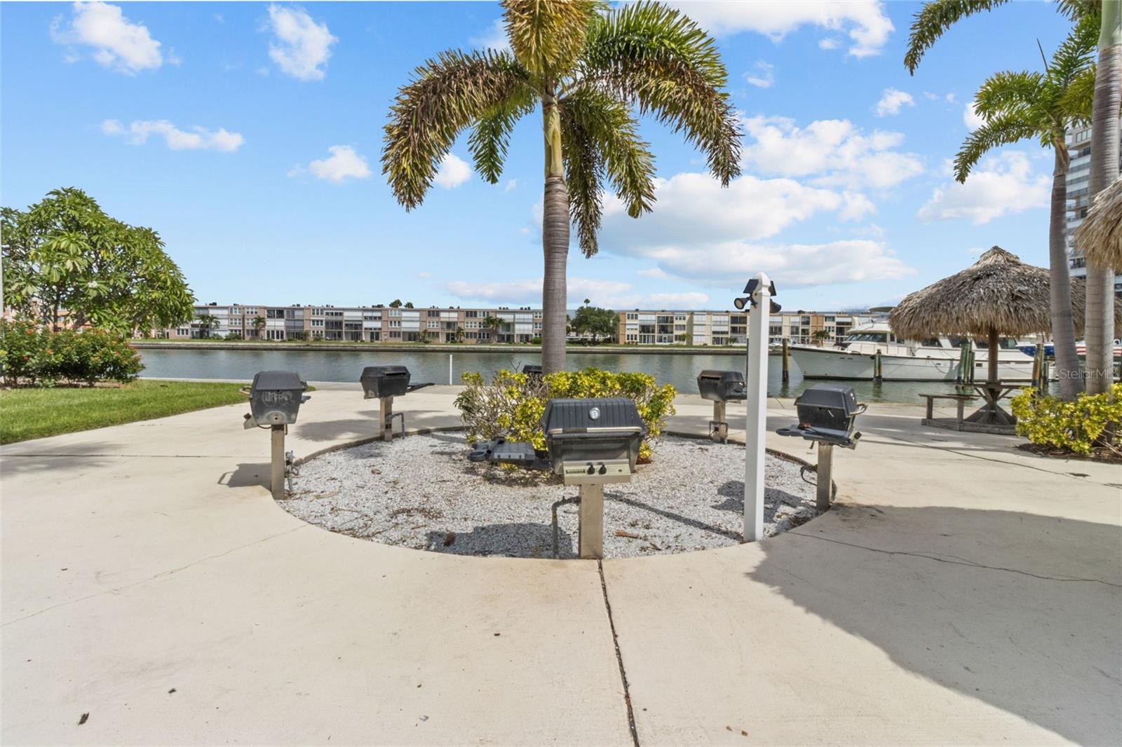 Image 41 of 44 For 7400 Sun Island Drive S 412