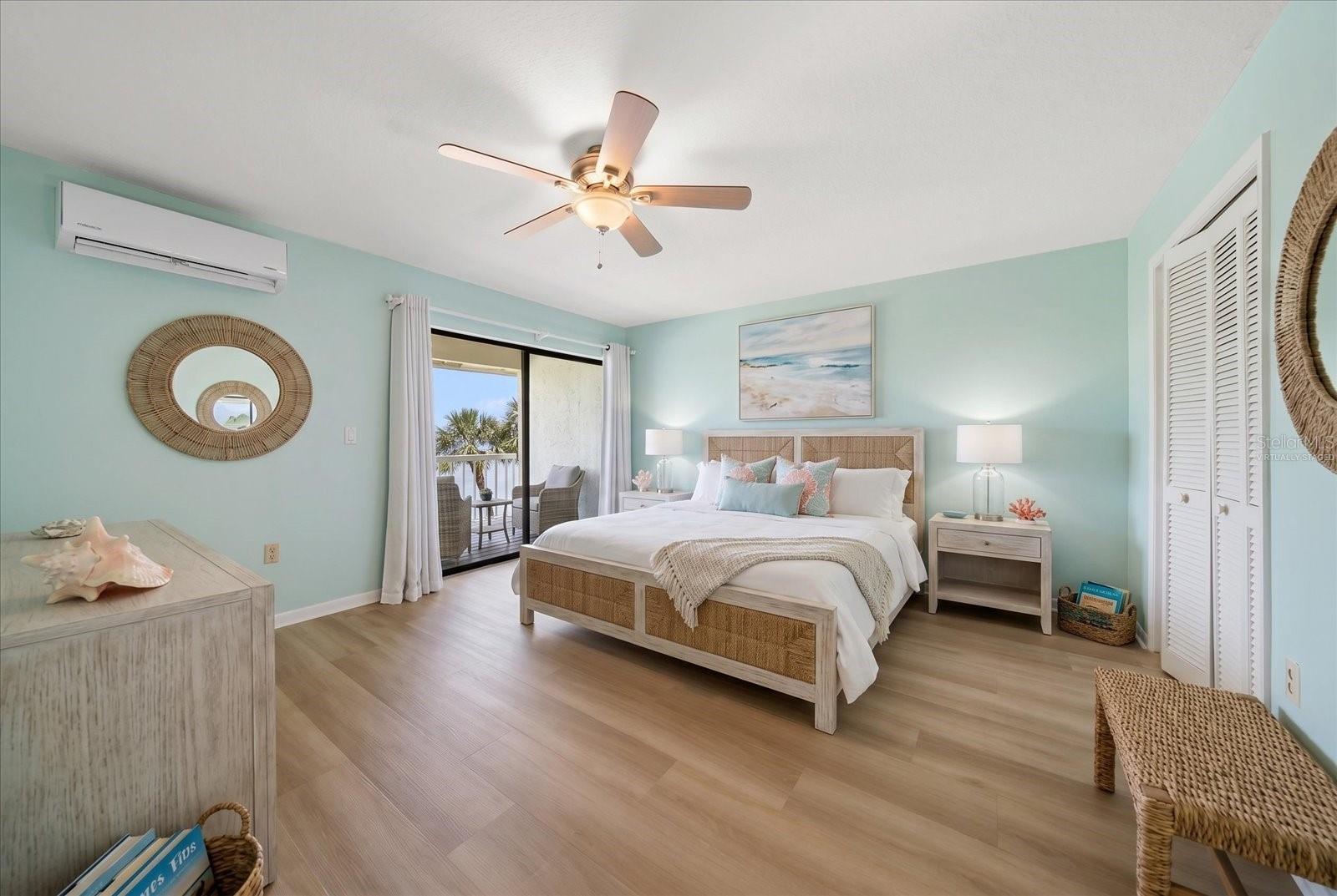 Image 24 of 59 For 118 Marina Del Rey Court