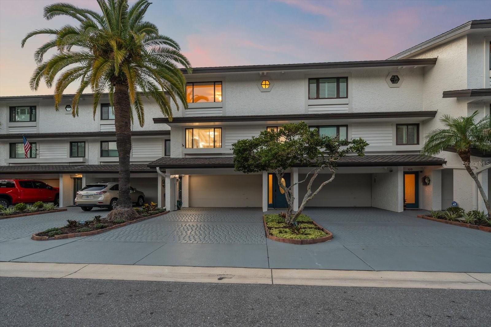 Image 3 of 59 For 118 Marina Del Rey Court