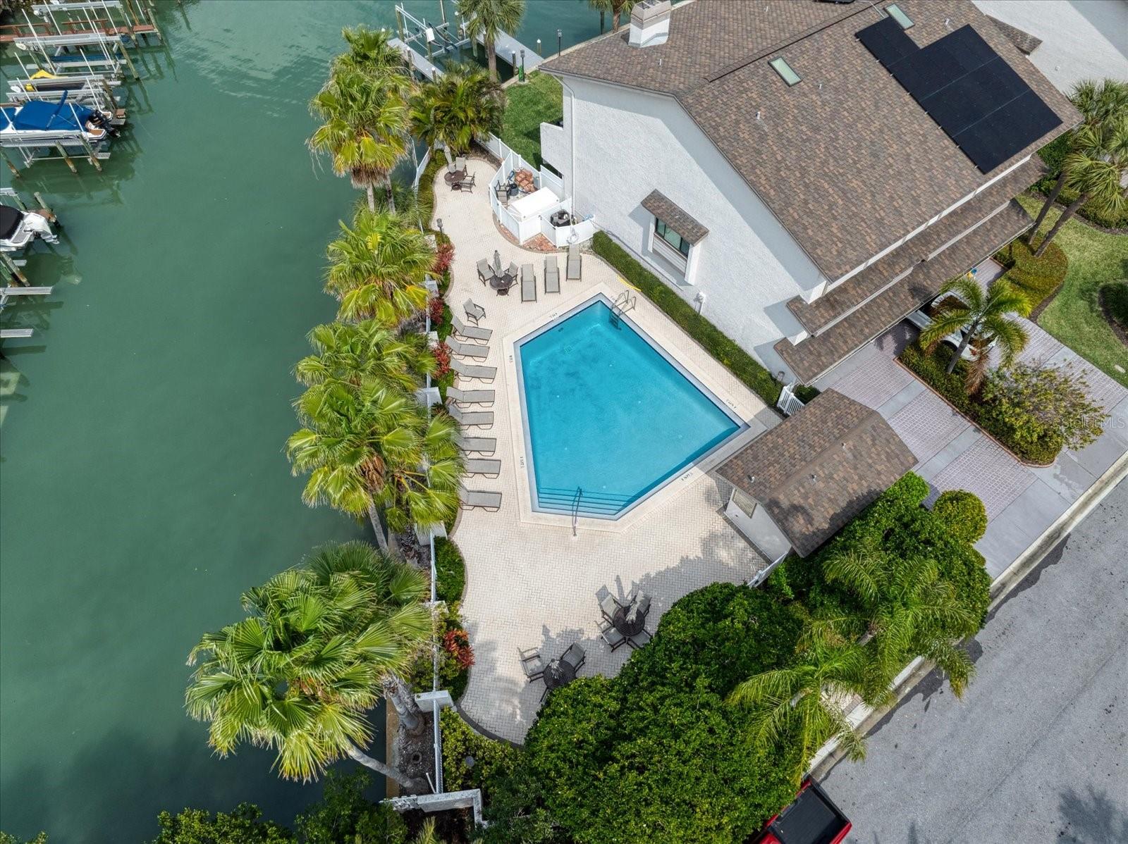 Image 46 of 59 For 118 Marina Del Rey Court