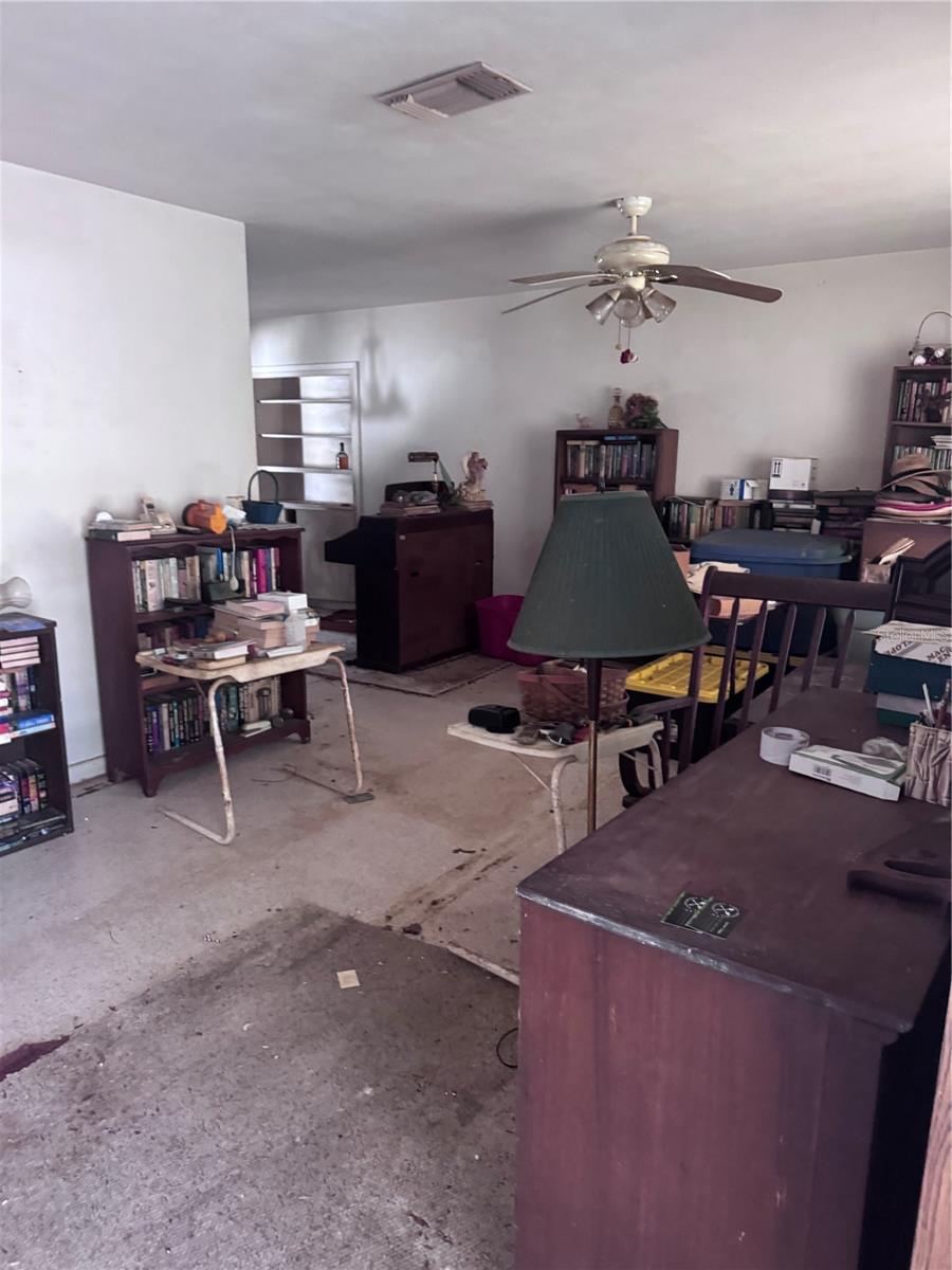 Image 5 of 27 For 1601 Hardwood Drive
