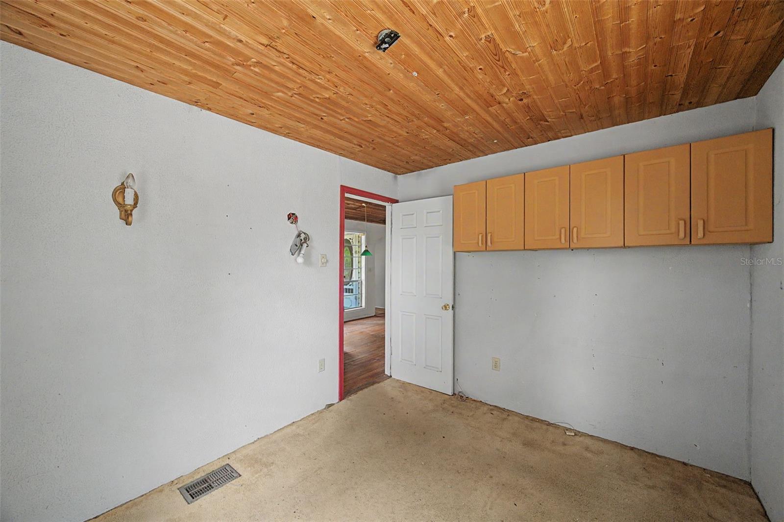 Image 24 of 49 For 232 Cutrone Road