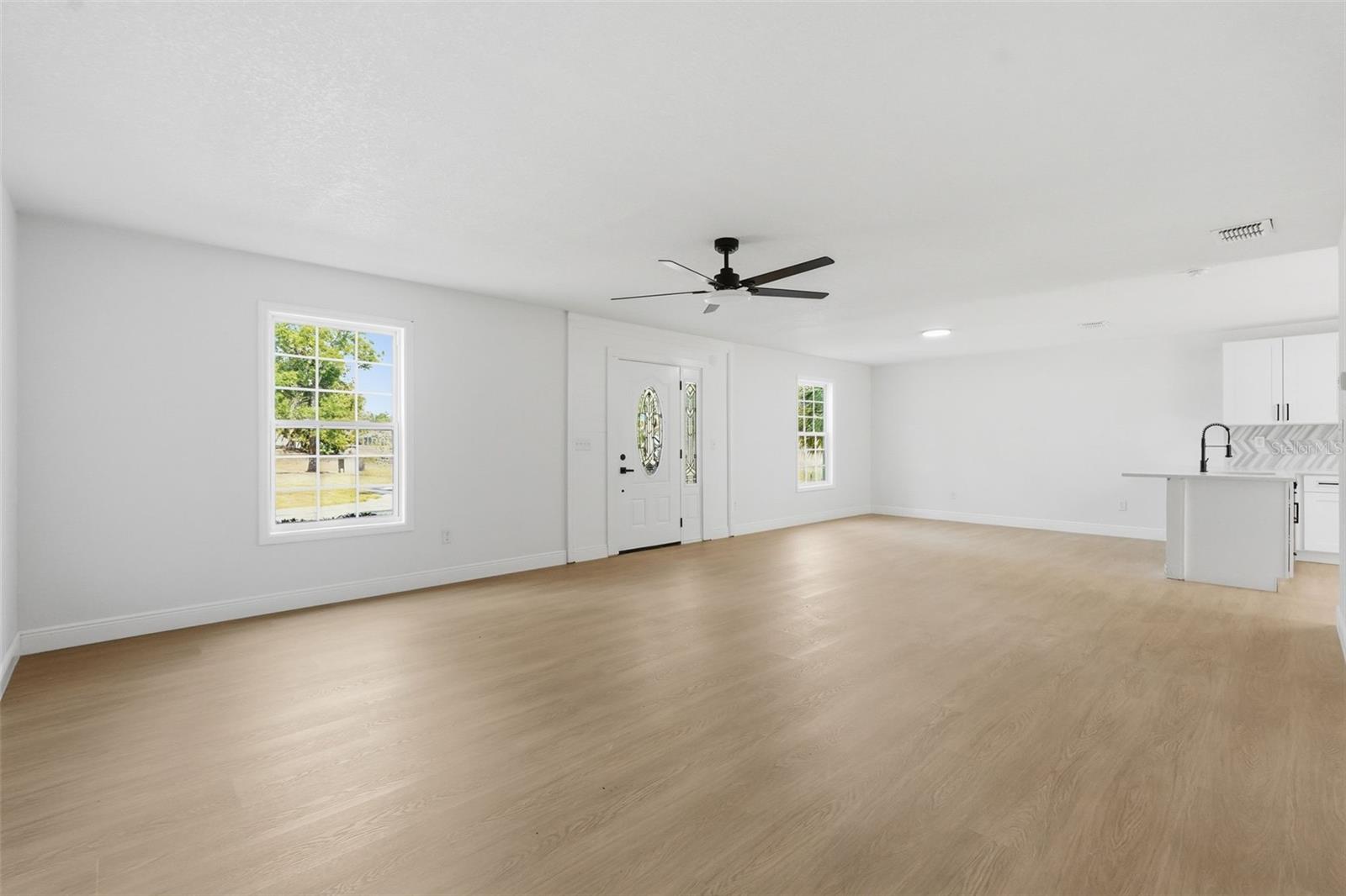 Image 17 of 54 For 5065 Plumosa Street
