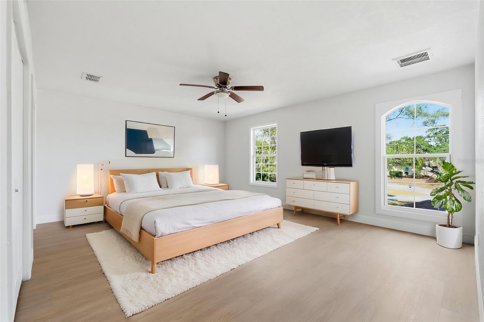 Image 9 of 54 For 5065 Plumosa Street