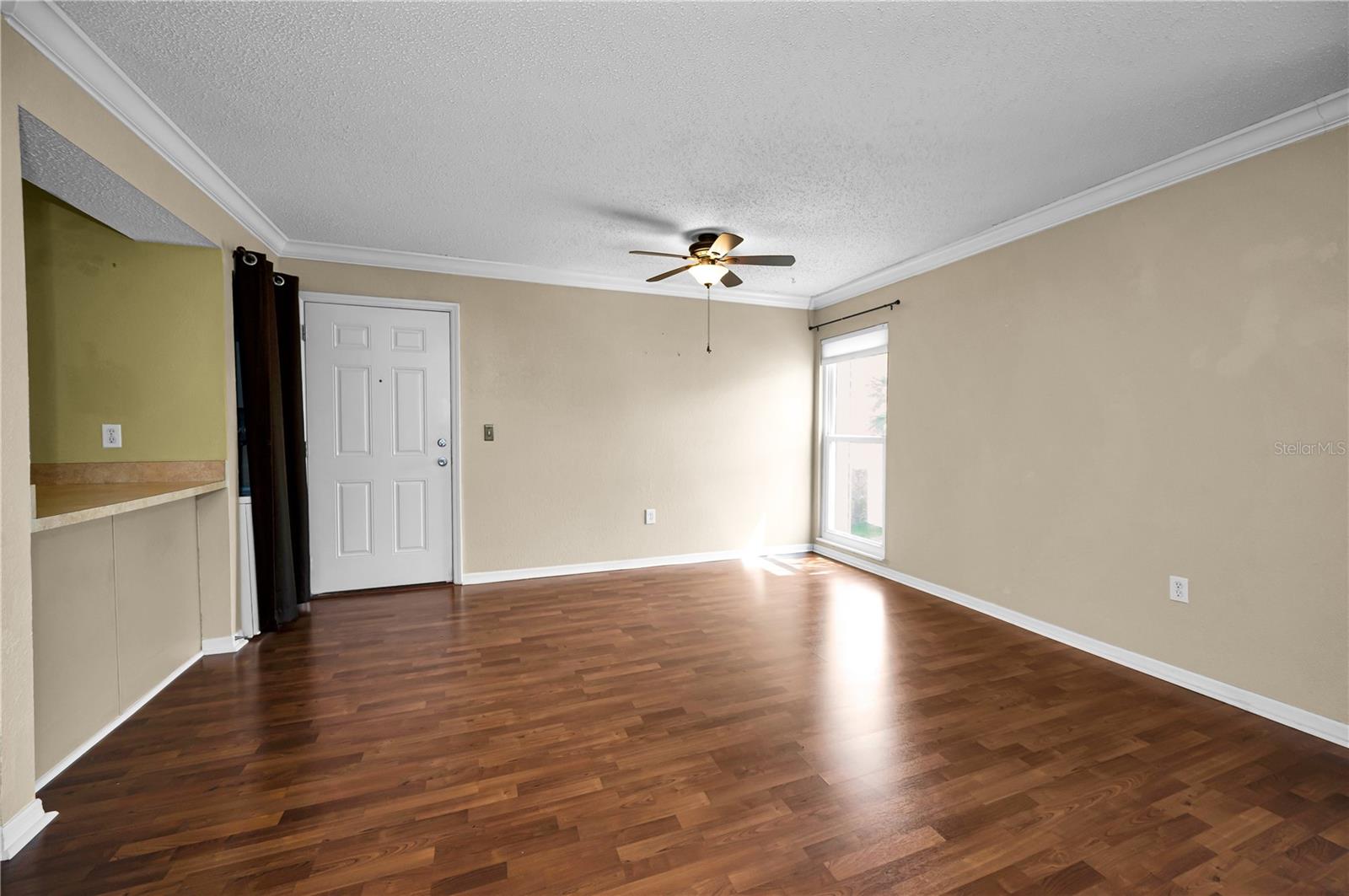 Image 12 of 33 For 743 Haven Place 743