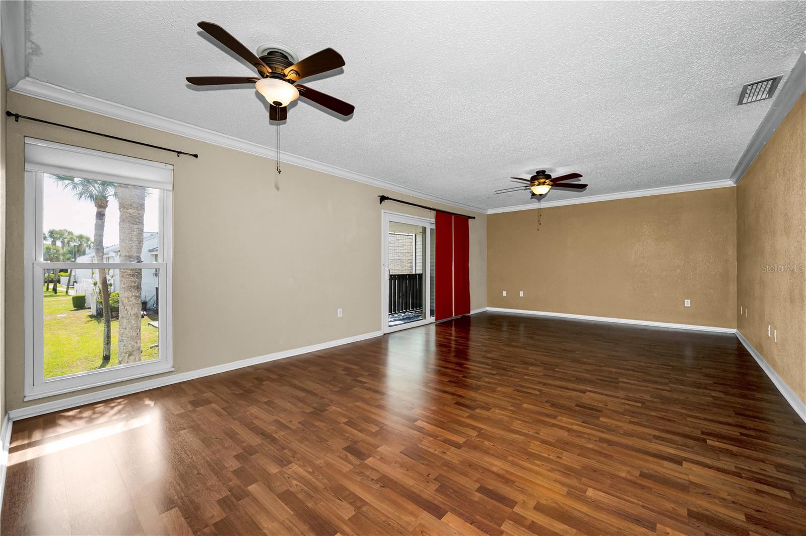 Image 13 of 33 For 743 Haven Place 743