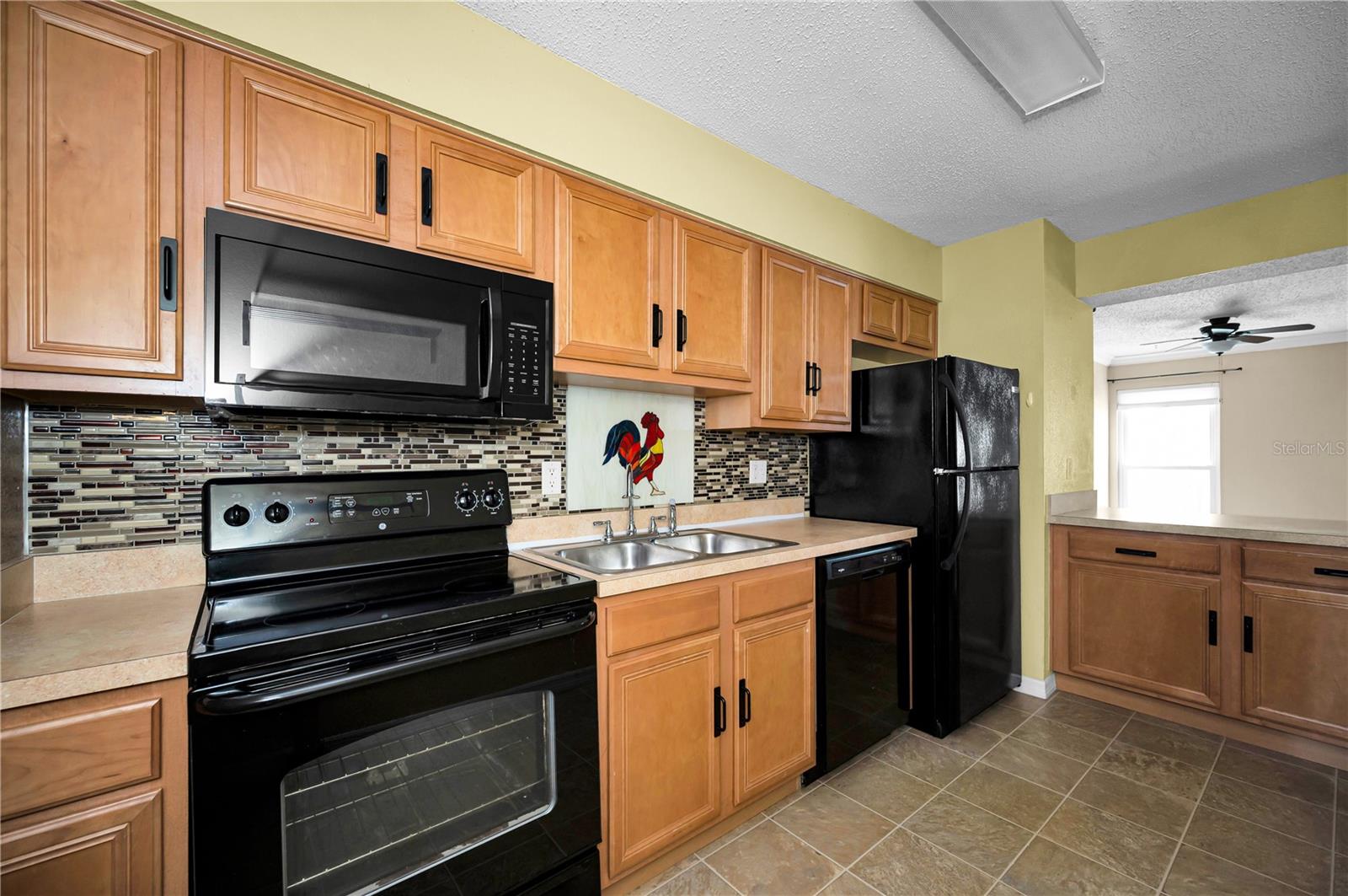Image 3 of 33 For 743 Haven Place 743