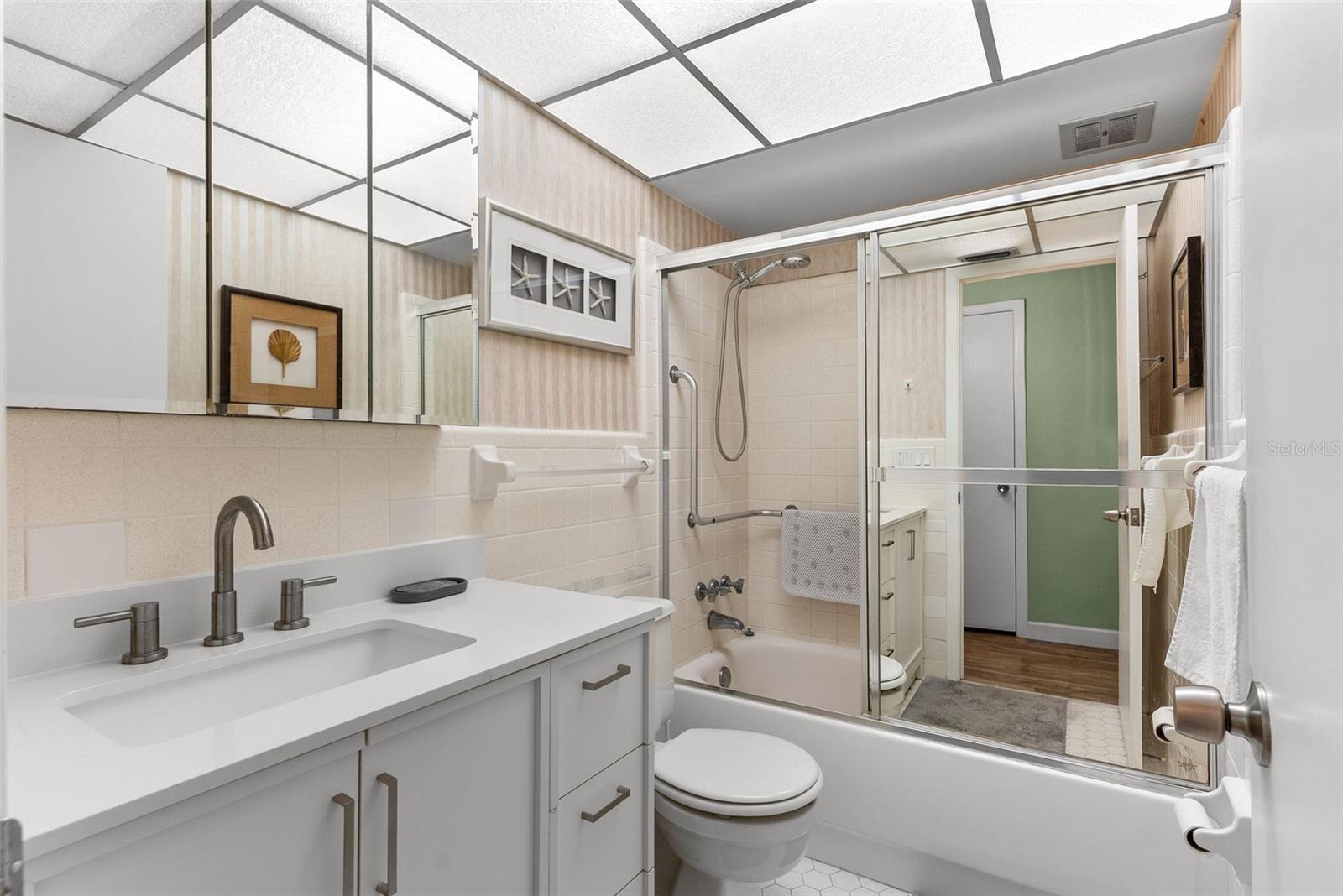 Image 11 of 22 For 11201 80th Avenue 305