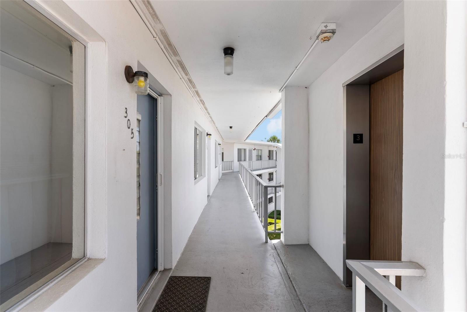 Image 15 of 22 For 11201 80th Avenue 305