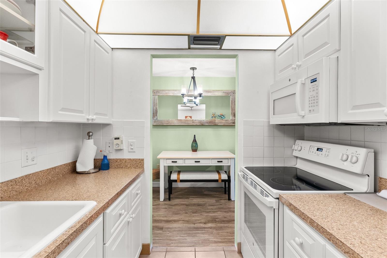 Image 6 of 22 For 11201 80th Avenue 305