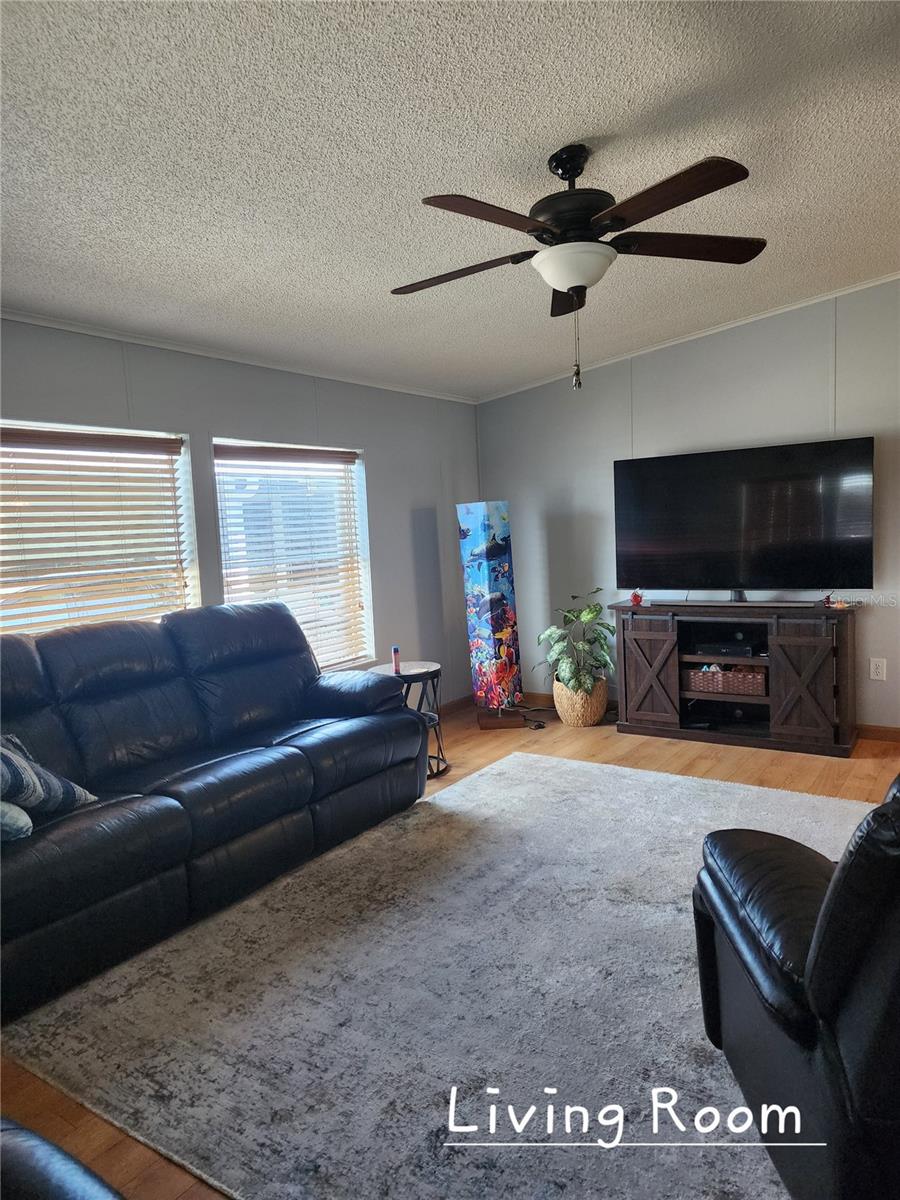 Image 3 of 20 For 1001 Starkey Road 758