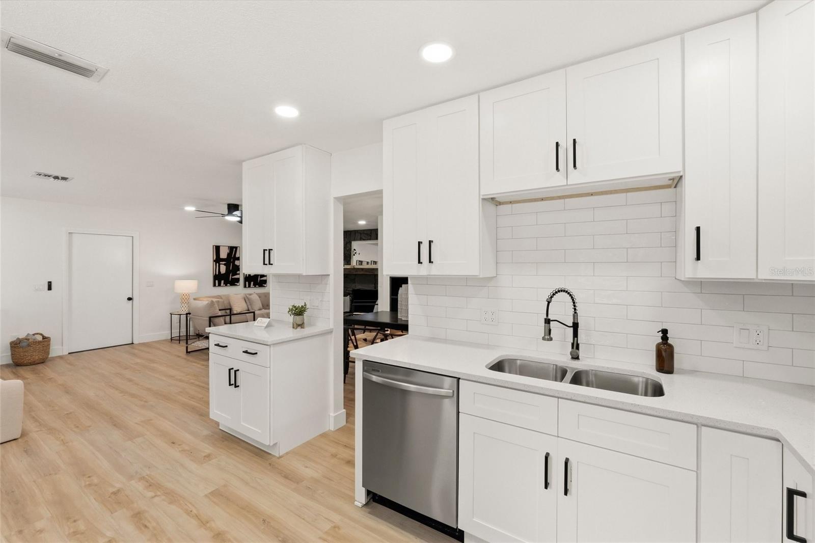 Image 13 of 51 For 17002 Paula Lane