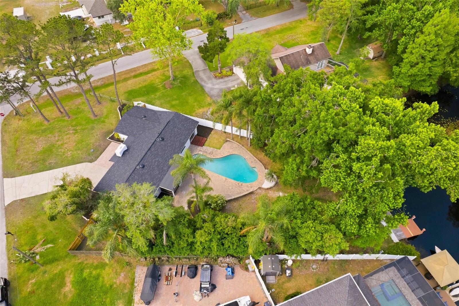 Image 43 of 51 For 17002 Paula Lane