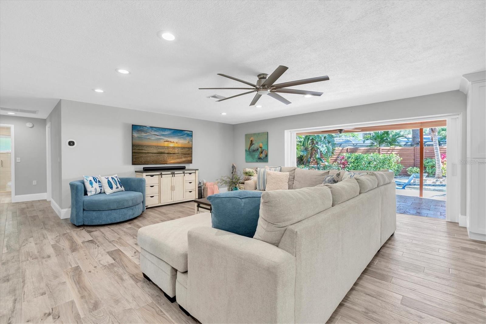 Image 4 of 69 For 7587 132nd Way