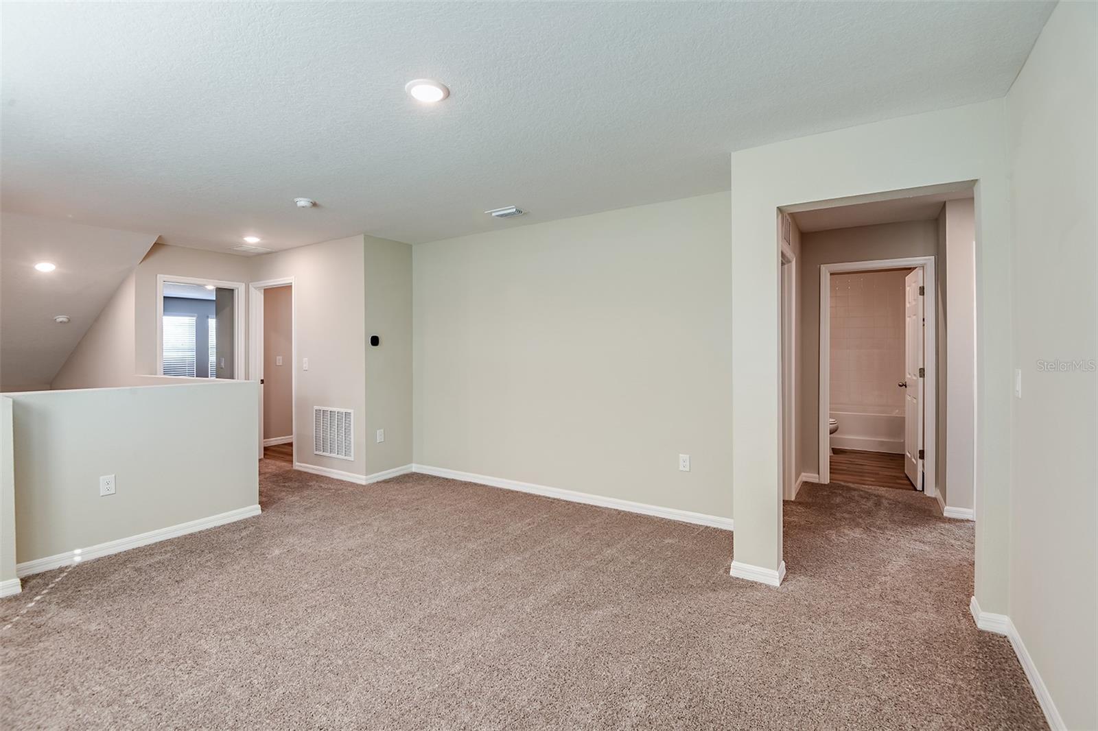 Image 25 of 32 For 33583 Noble Creek Place