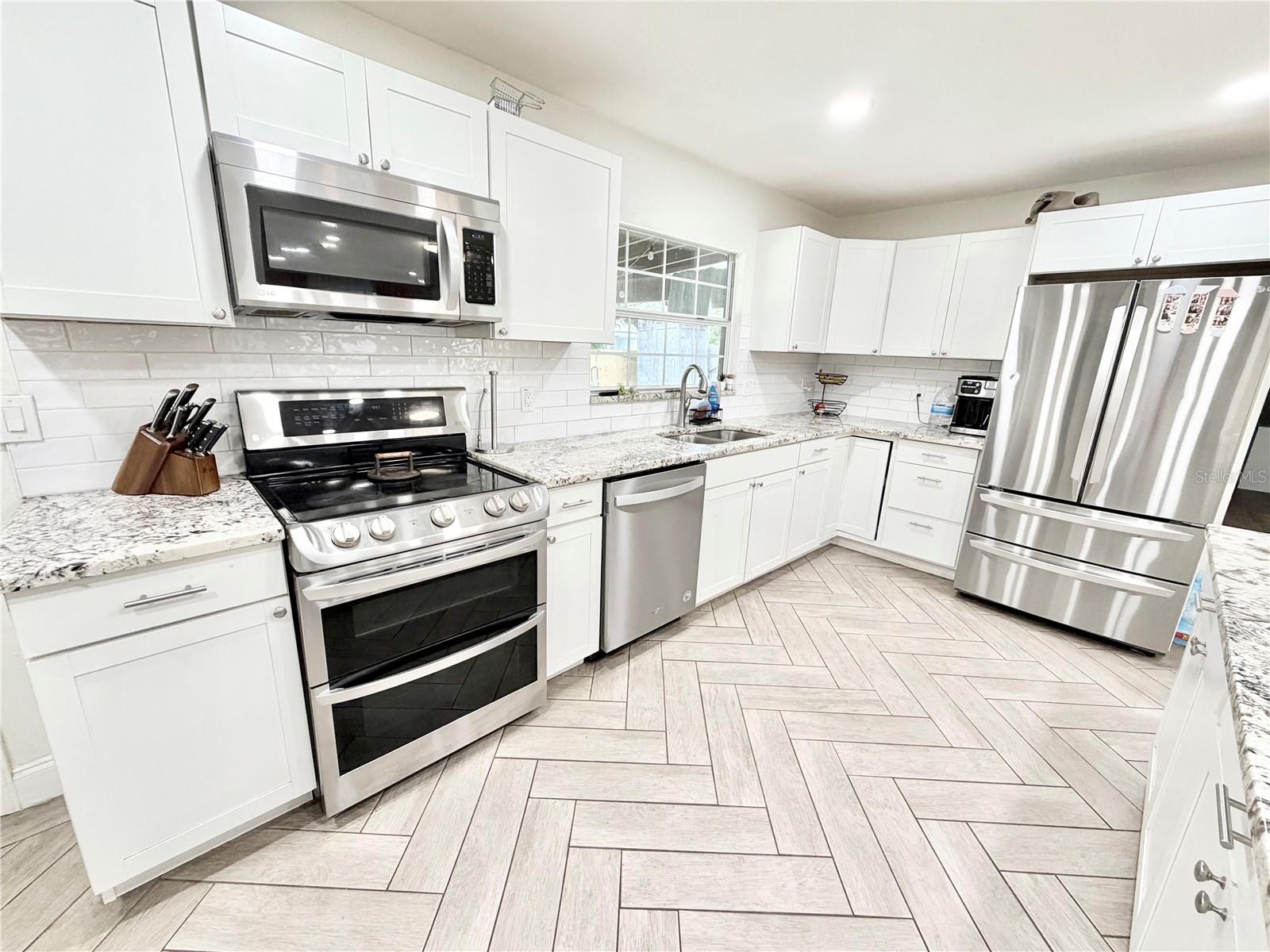 Image 10 of 62 For 626 74th Street N