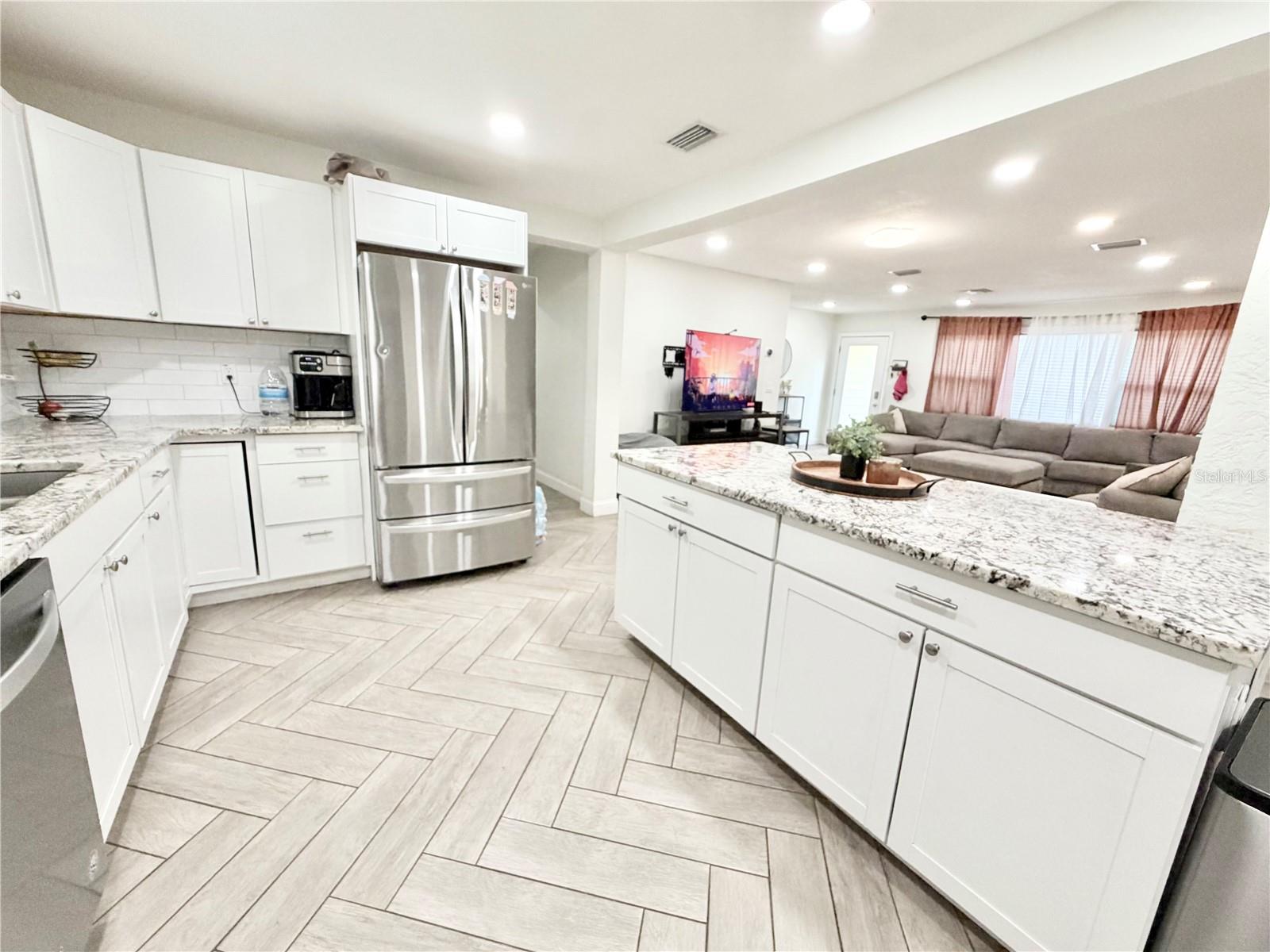 Image 15 of 62 For 626 74th Street N