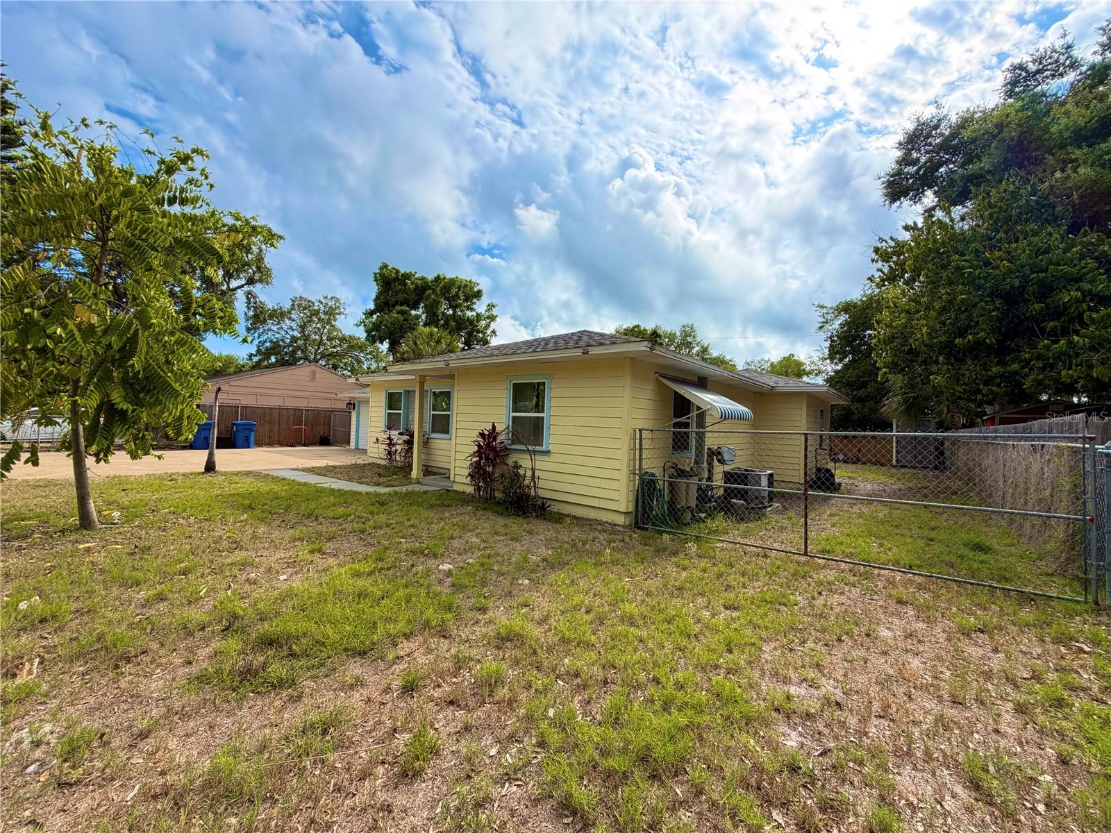 Image 2 of 62 For 626 74th Street N