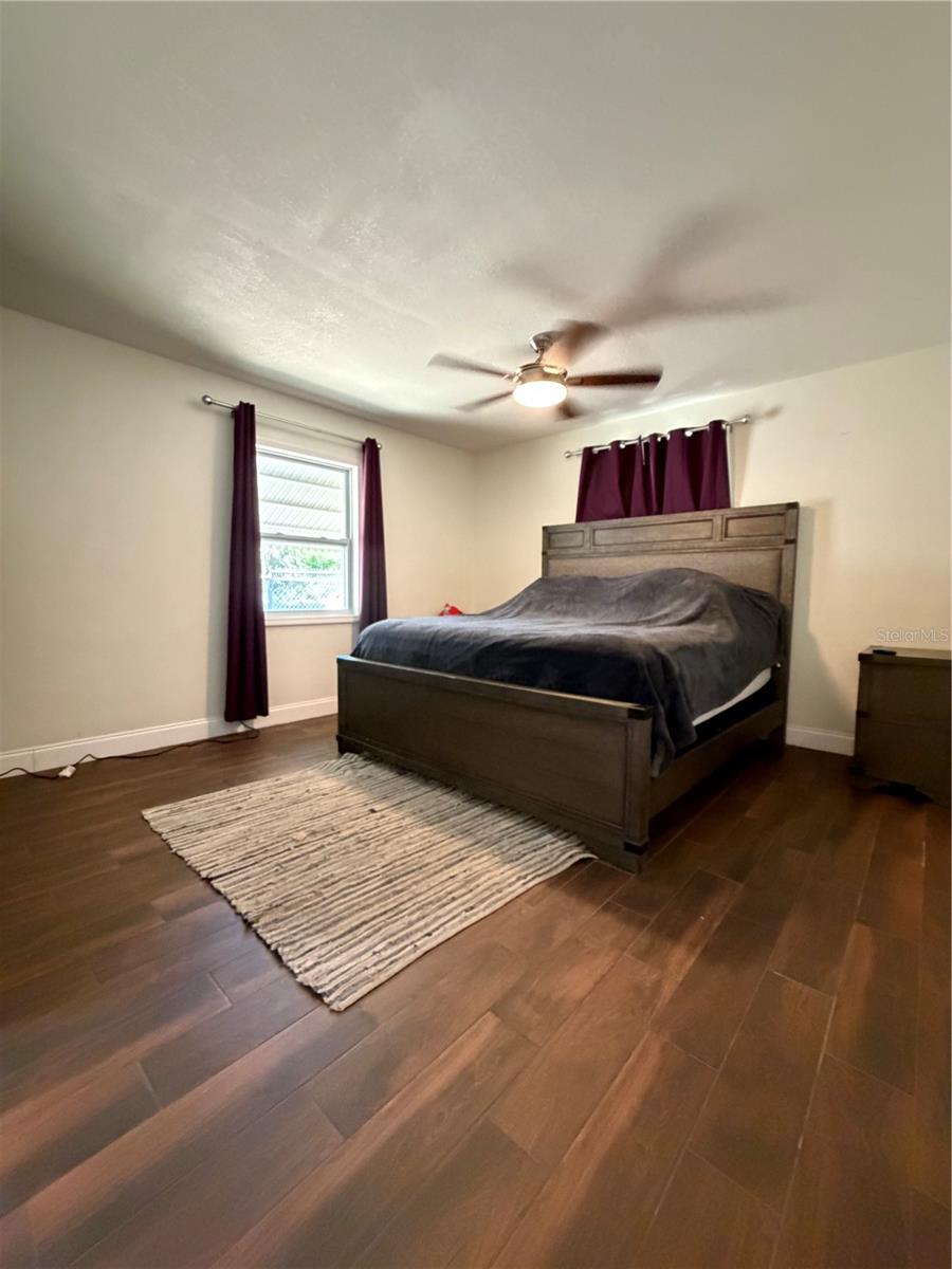 Image 27 of 62 For 626 74th Street N