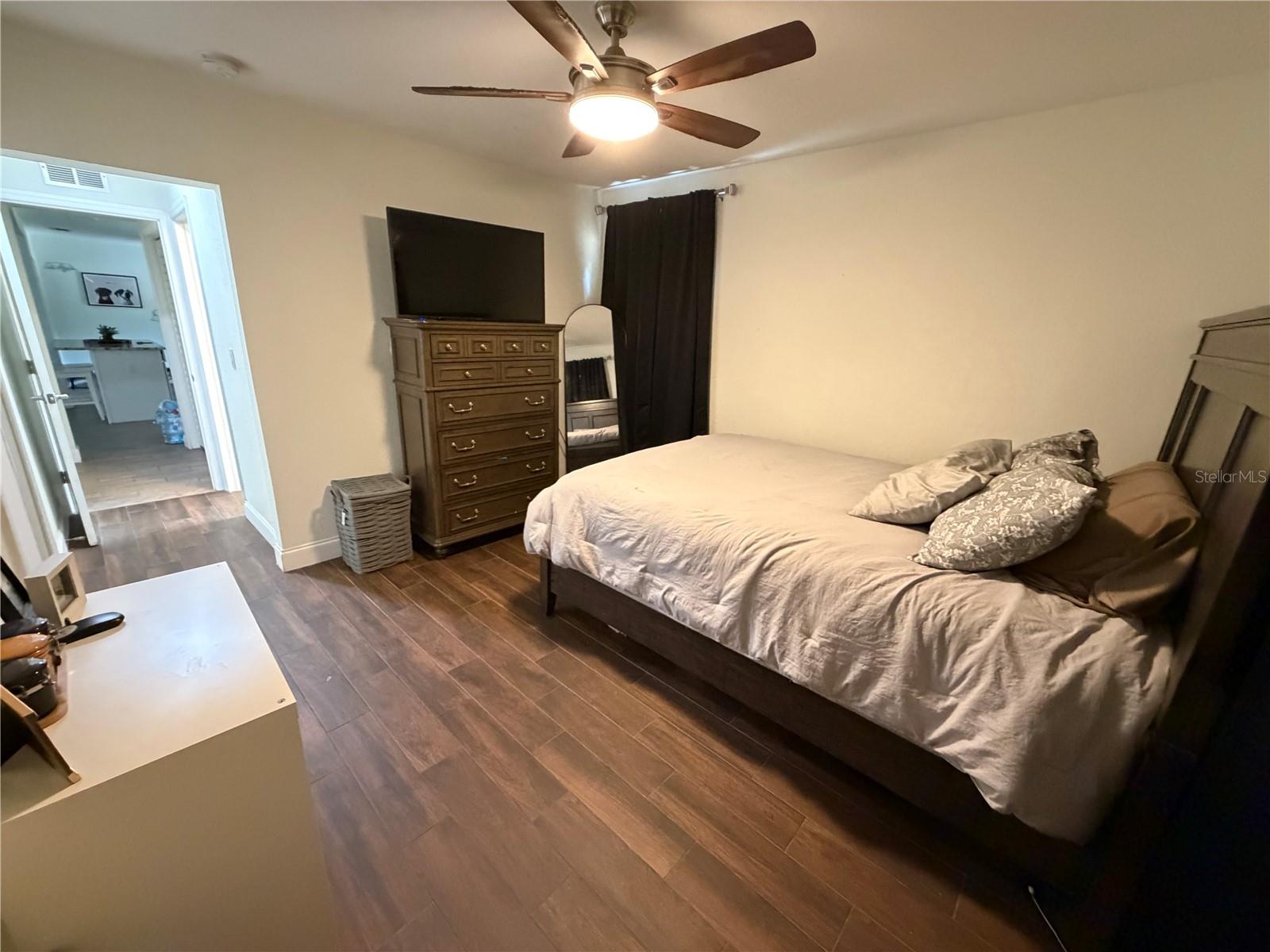 Image 33 of 62 For 626 74th Street N