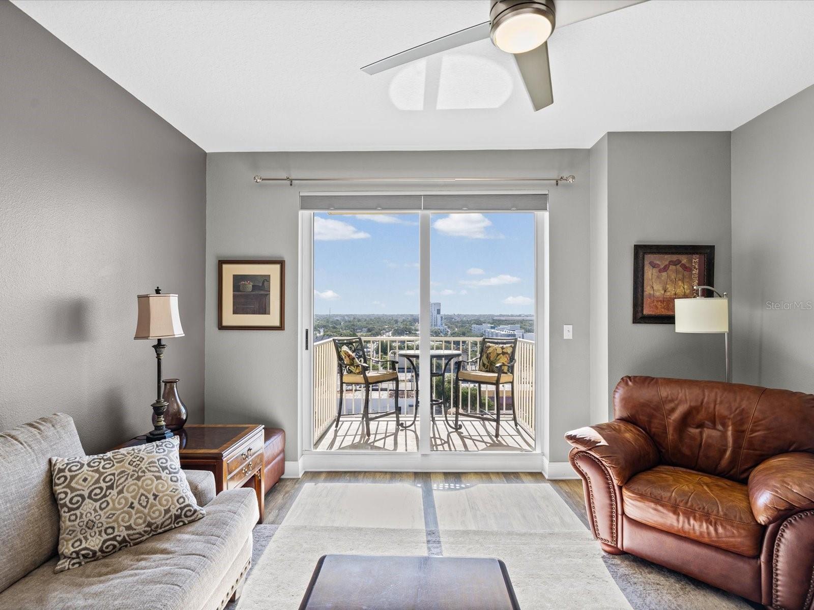 Image 20 of 76 For 628 Cleveland Street 1011