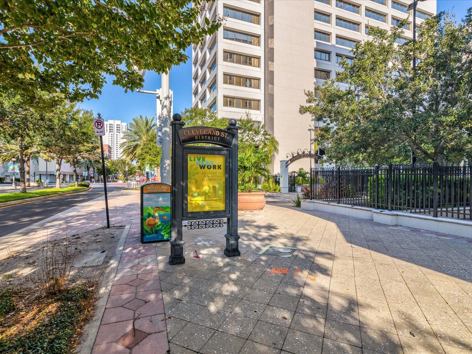 Image 62 of 76 For 628 Cleveland Street 1011