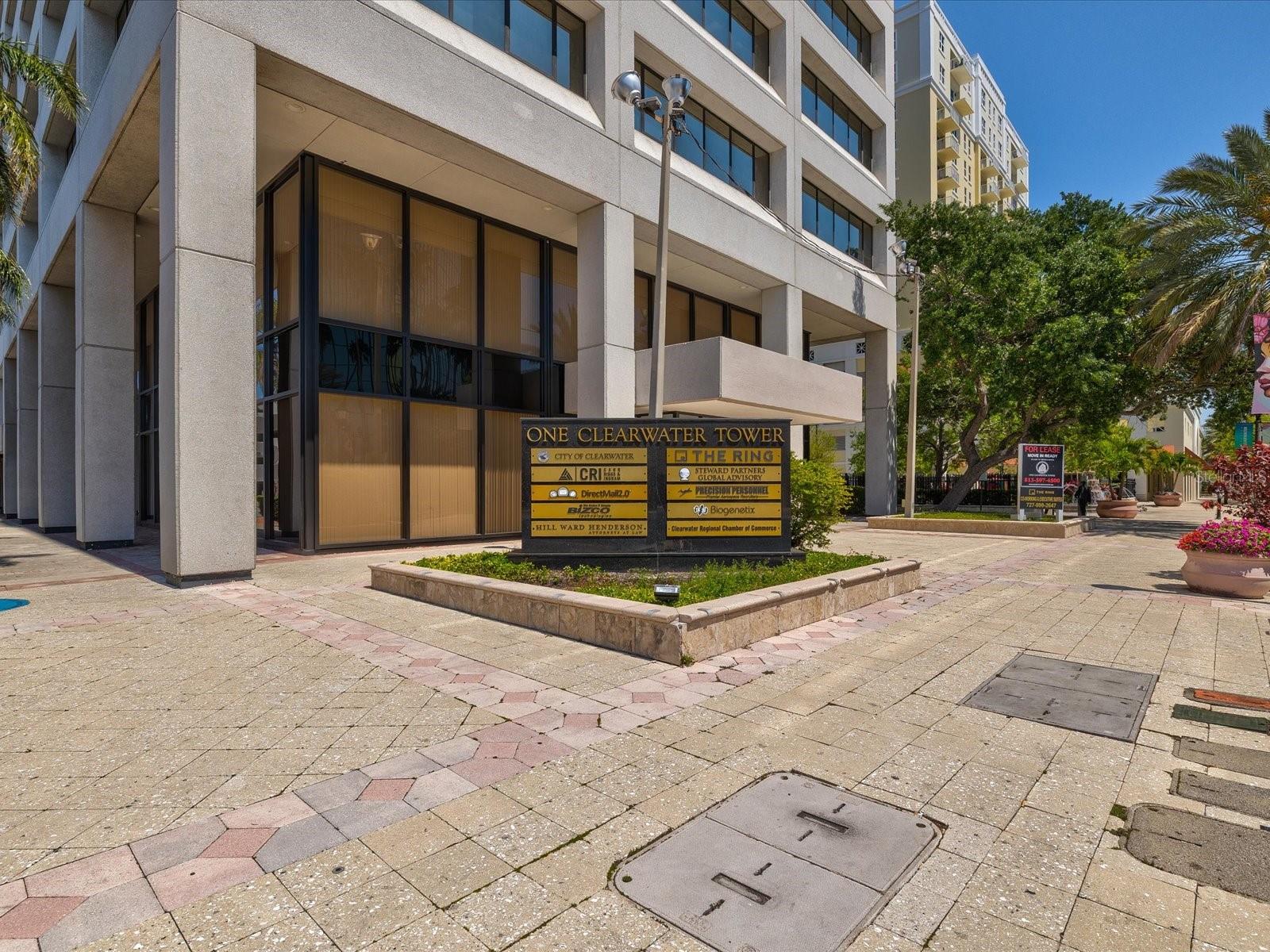 Image 69 of 76 For 628 Cleveland Street 1011