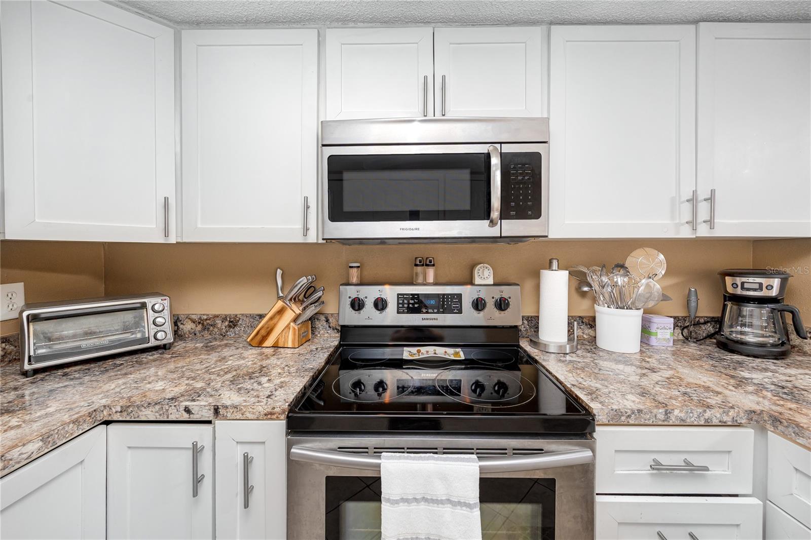 Image 16 of 38 For 6661 121st Avenue H